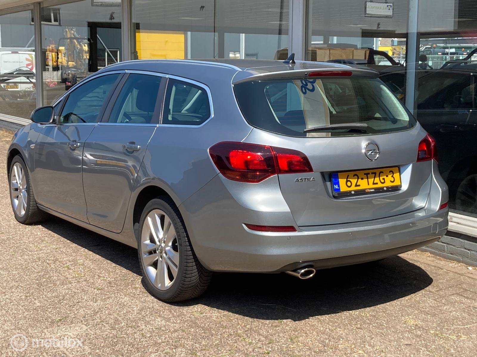 Foto van Opel Astra Sports Tourer