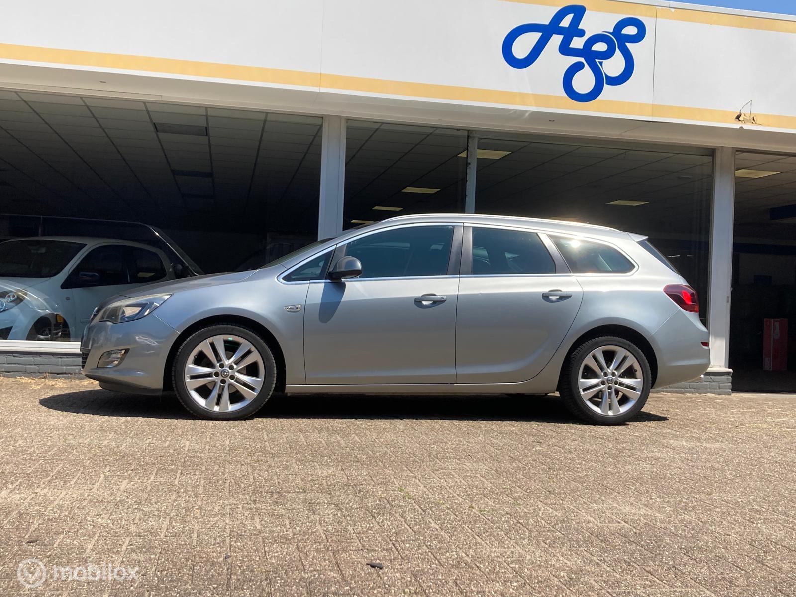 Foto van Opel Astra Sports Tourer
