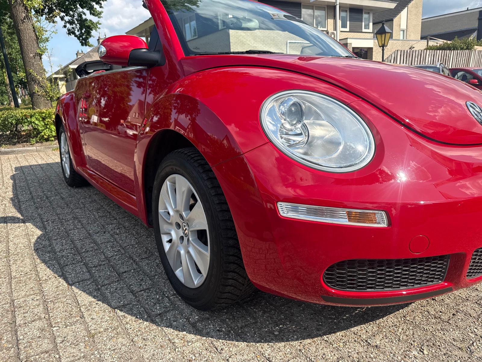 Foto van Volkswagen New Beetle Cabriolet