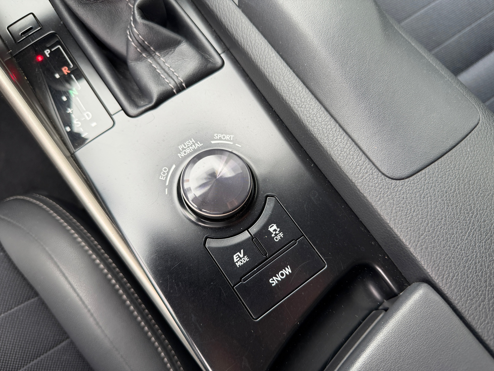Foto van Lexus Lexus Is300h