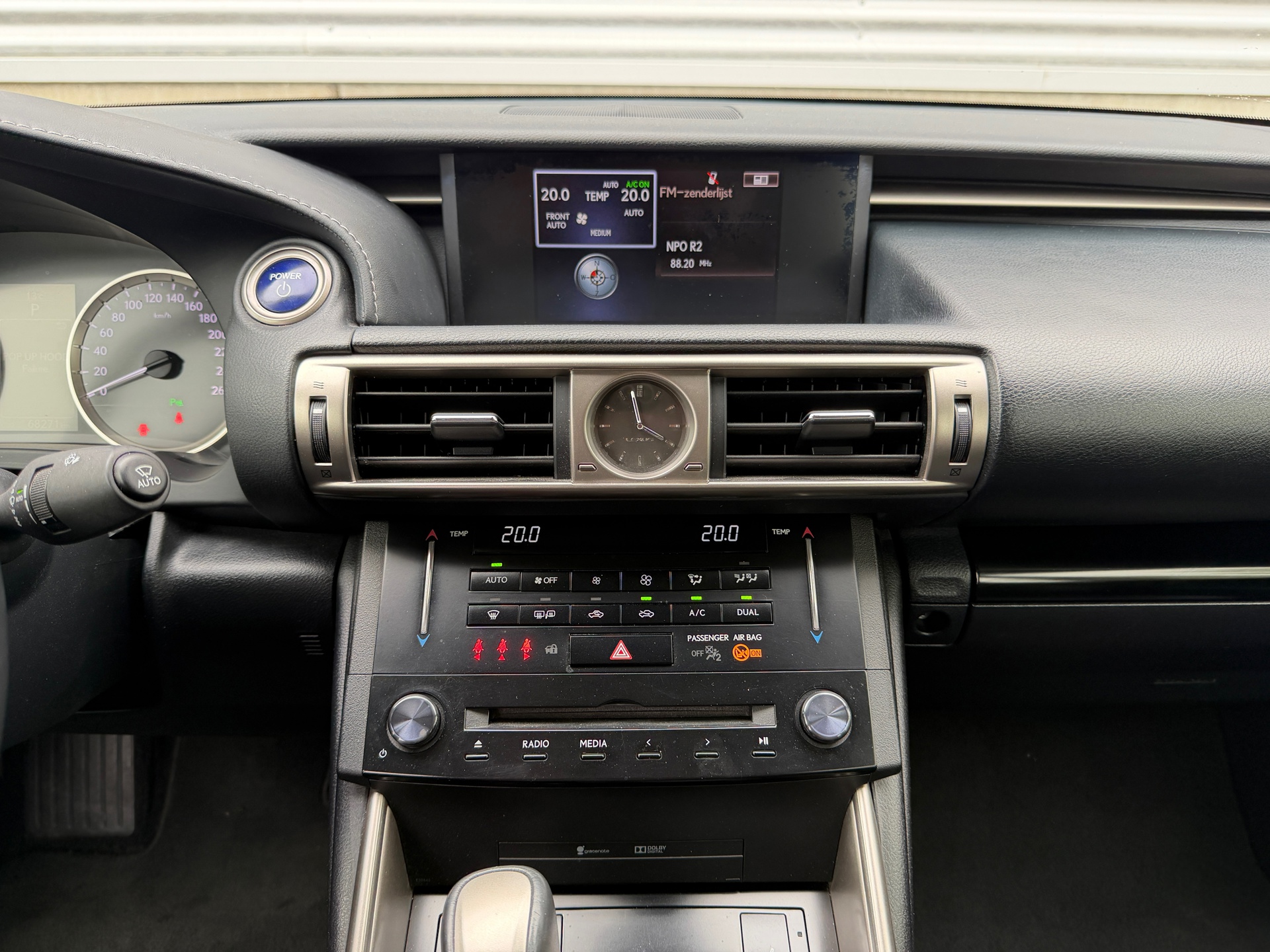 Foto van Lexus Lexus Is300h