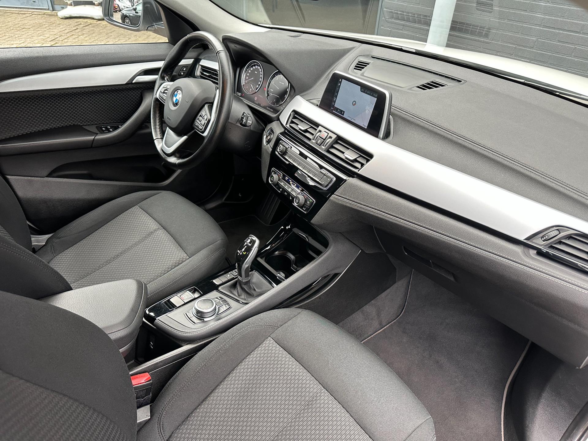 Foto van BMW X2 Sdrive18i