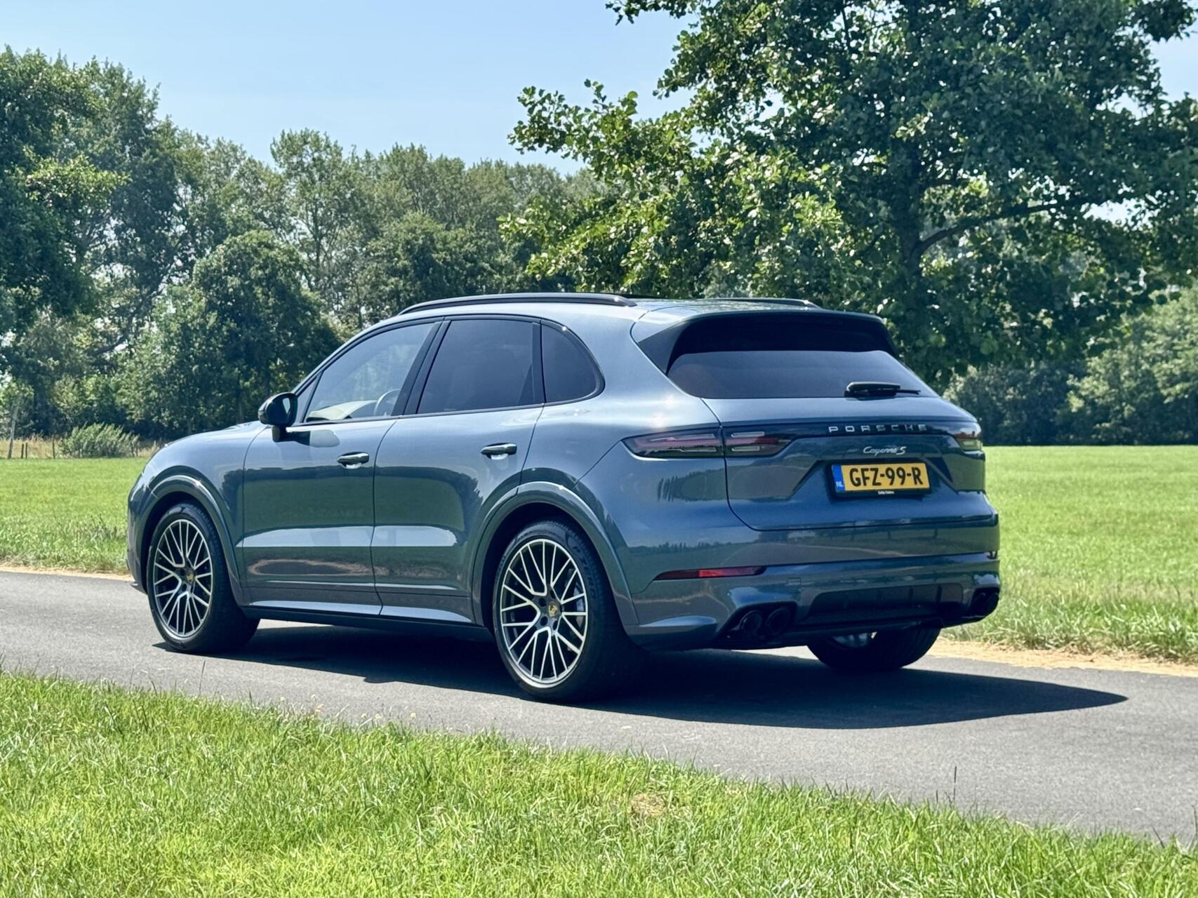 Foto van Porsche Cayenne S