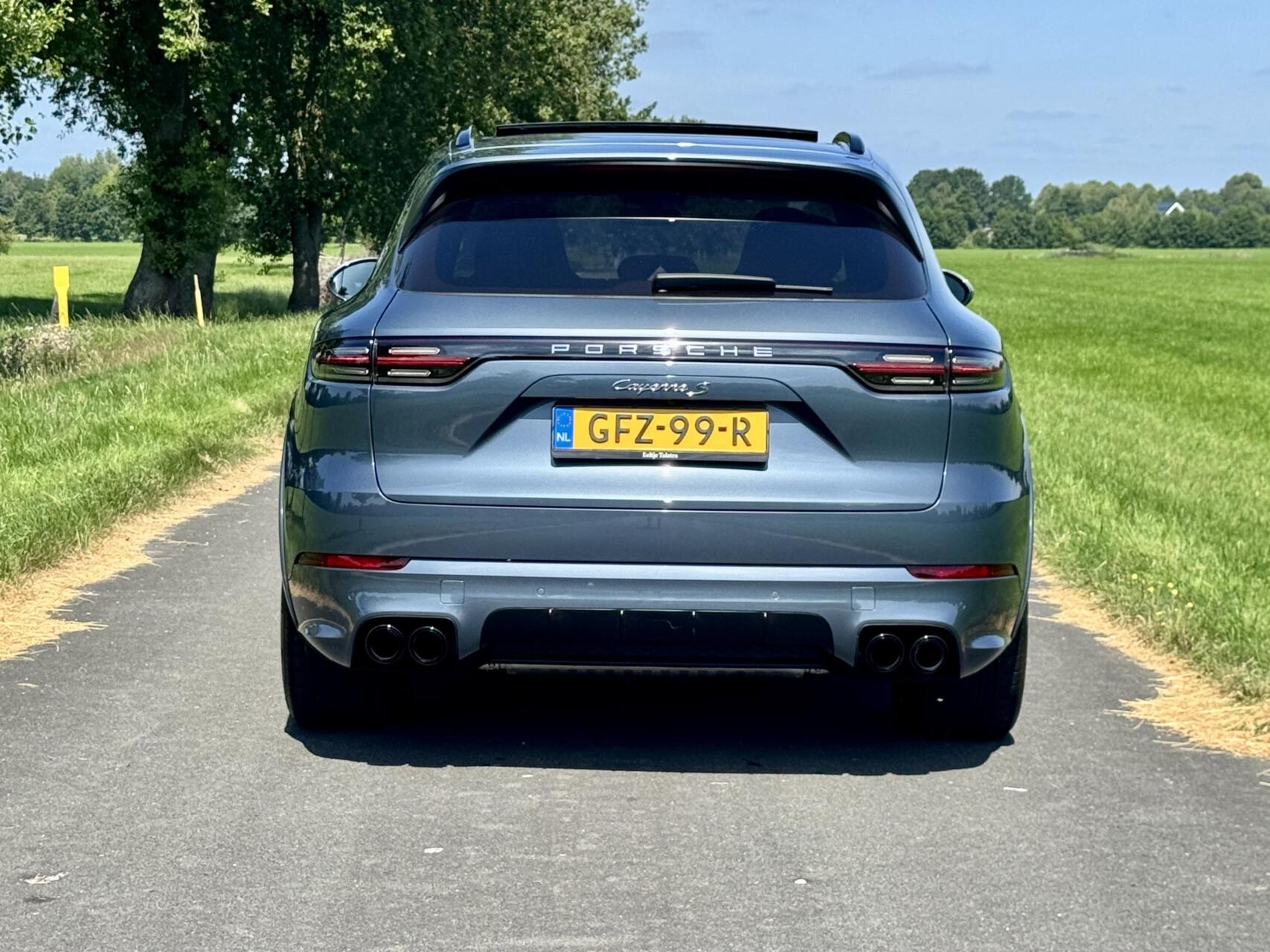 Foto van Porsche Cayenne S