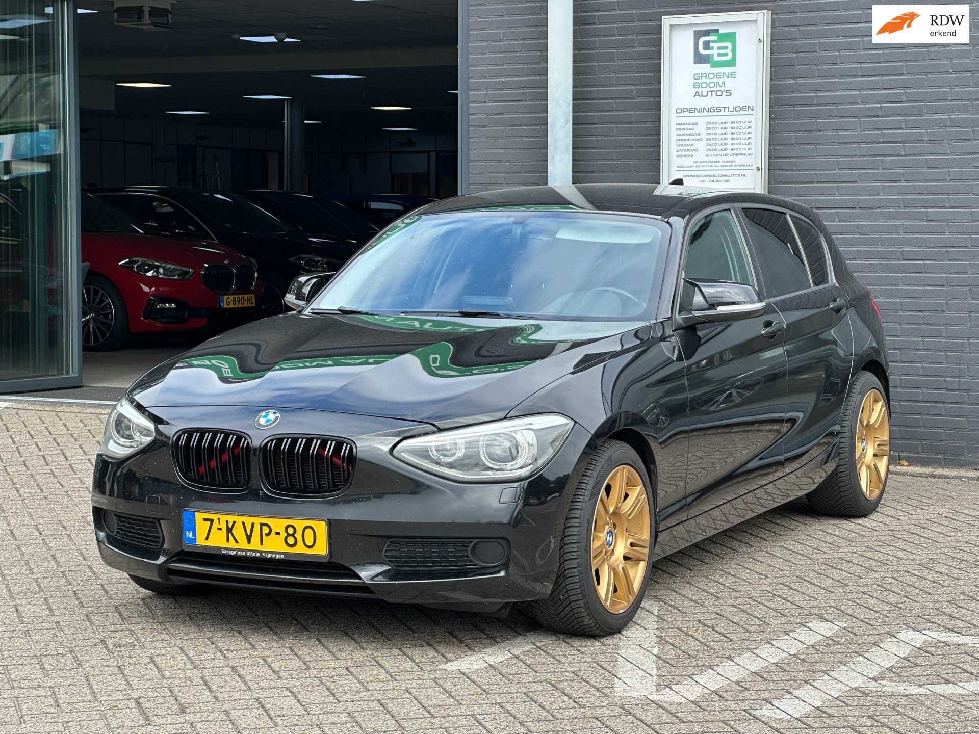 BMW 1er Reihe 116d EDE Business/5-DRS/6-BAK/AIRCO/NETTE STAAT!! 2012 - voorkant