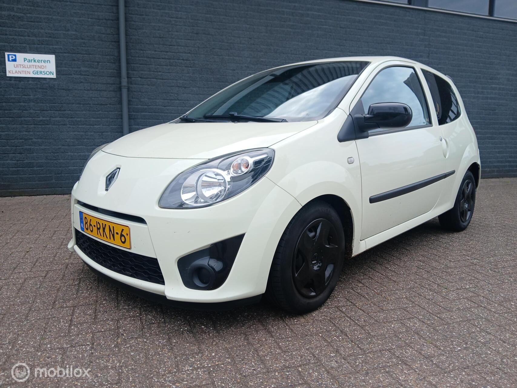 Renault Twingo 1.2-16V Collection/Apk 06-'27/Koude airco 2011 - voorkant