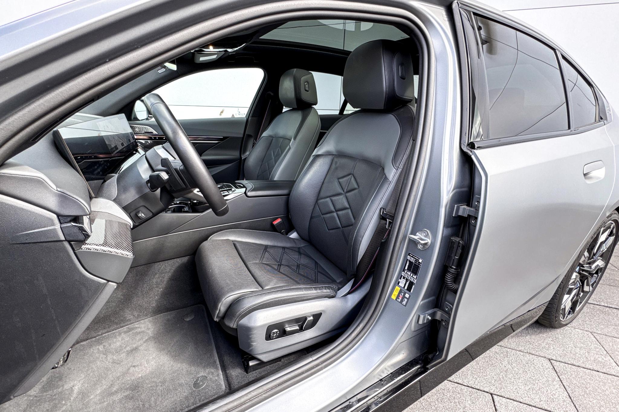 Foto van BMW I5 Edrive40