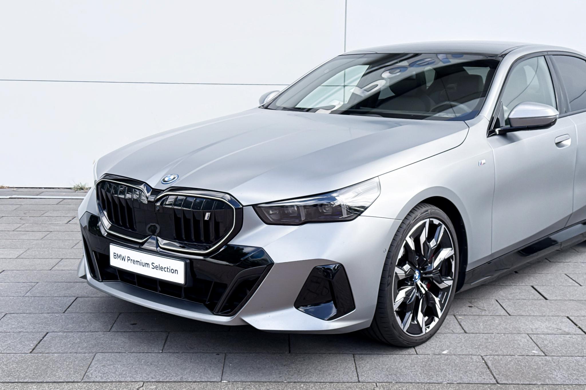 Foto van BMW I5 Edrive40