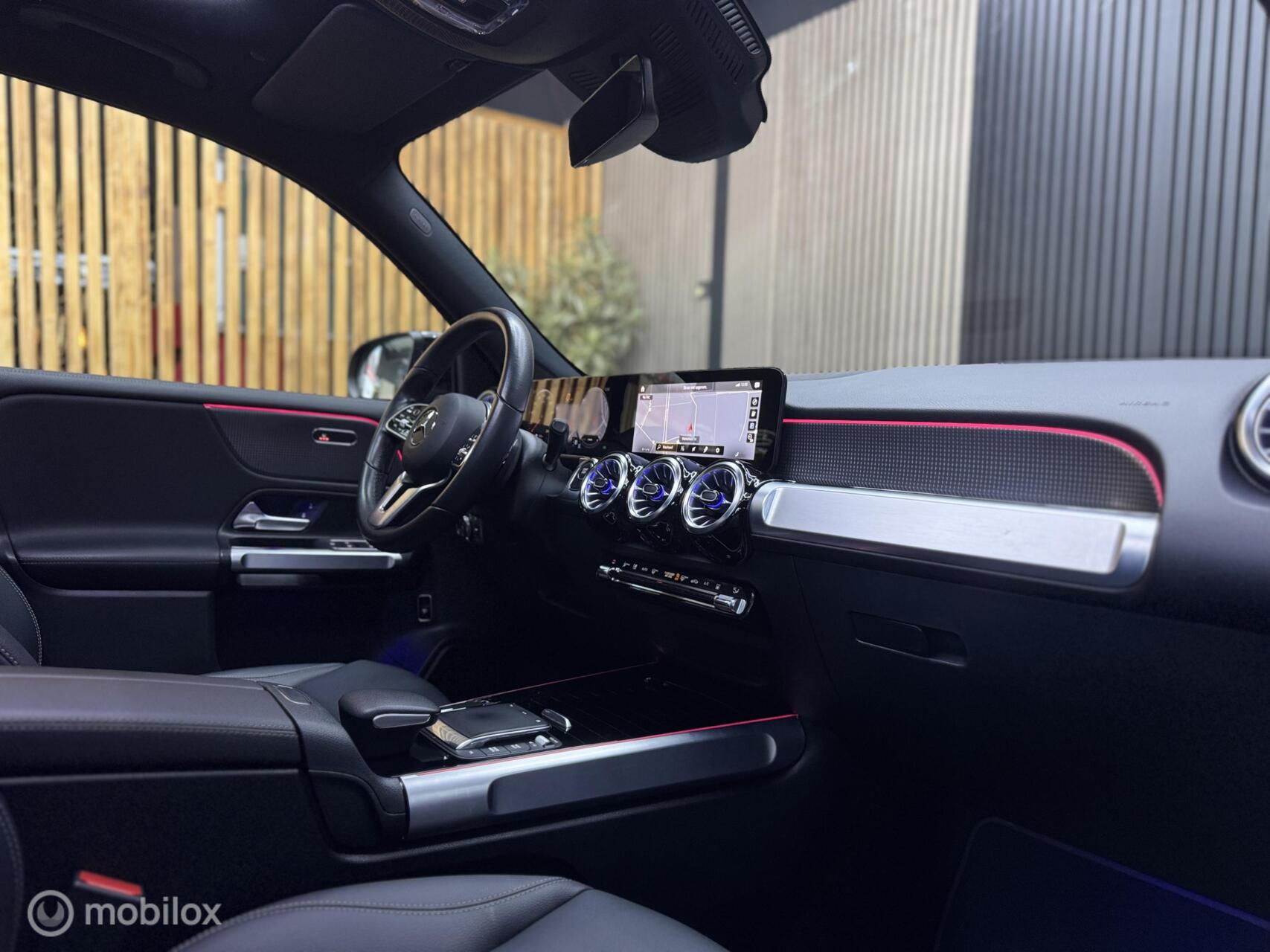 Foto van Mercedes-Benz Eqb 250