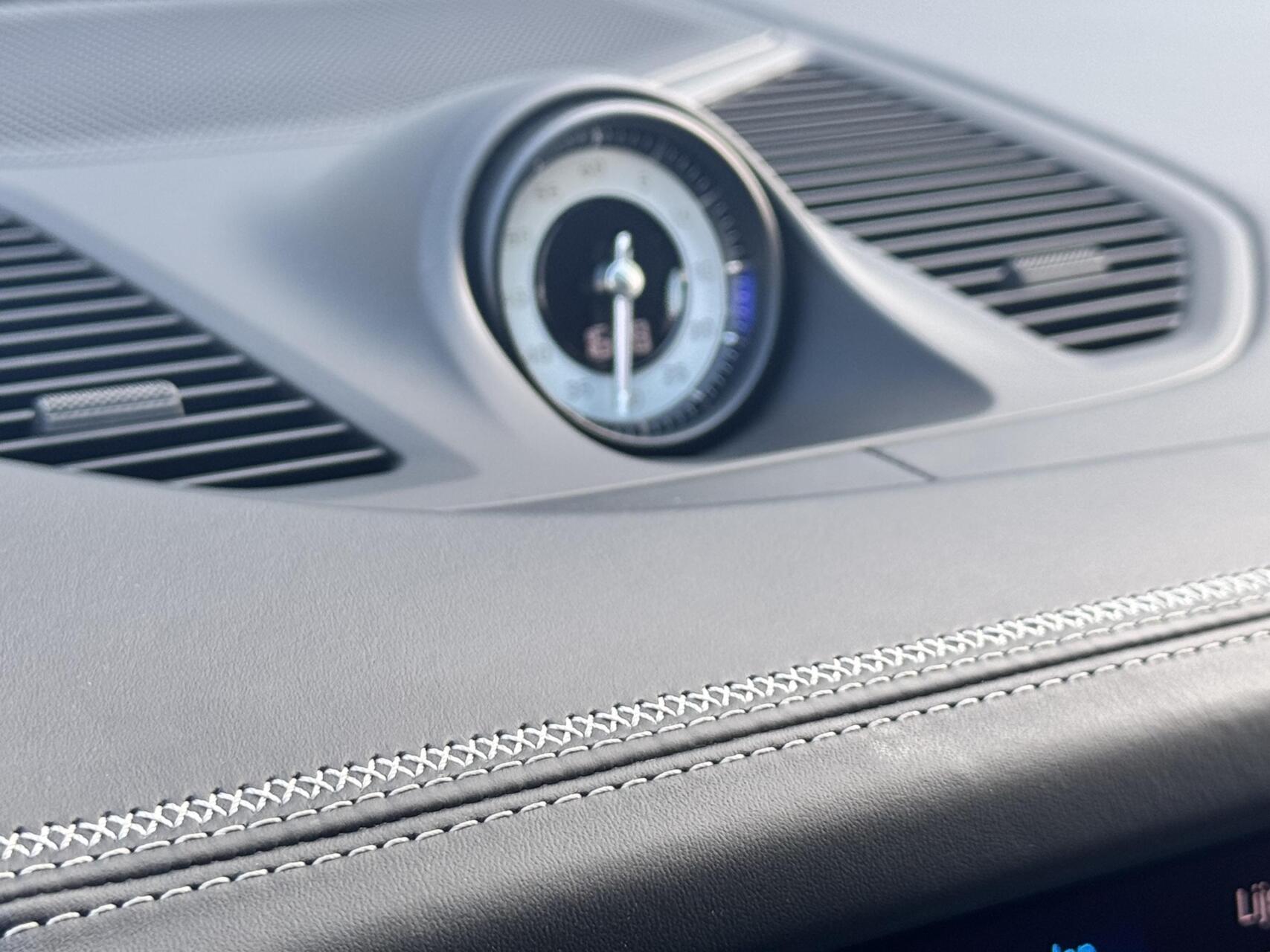 Foto van Porsche Cayenne Turbo E-hybrid