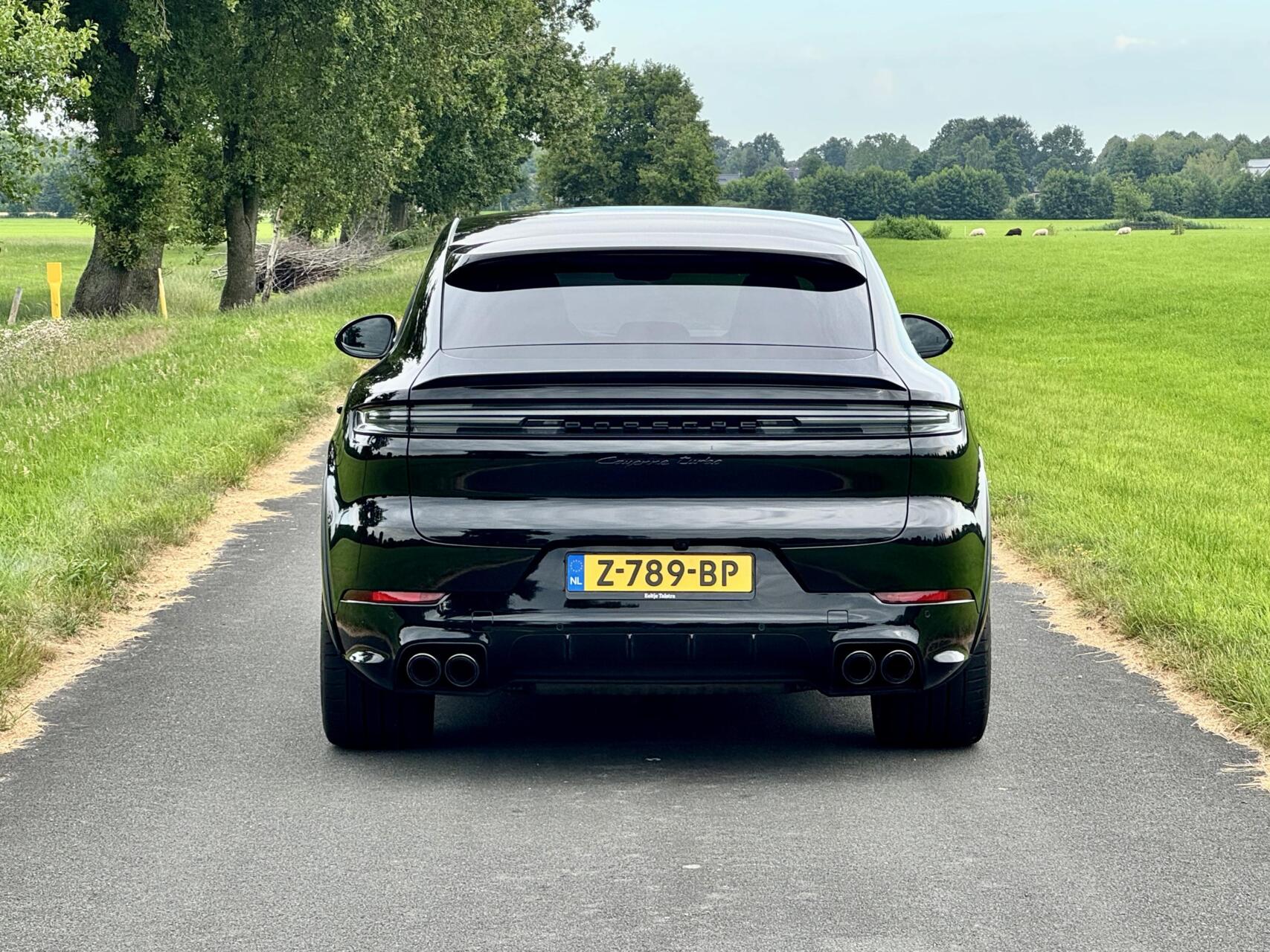 Foto van Porsche Cayenne Turbo E-hybrid