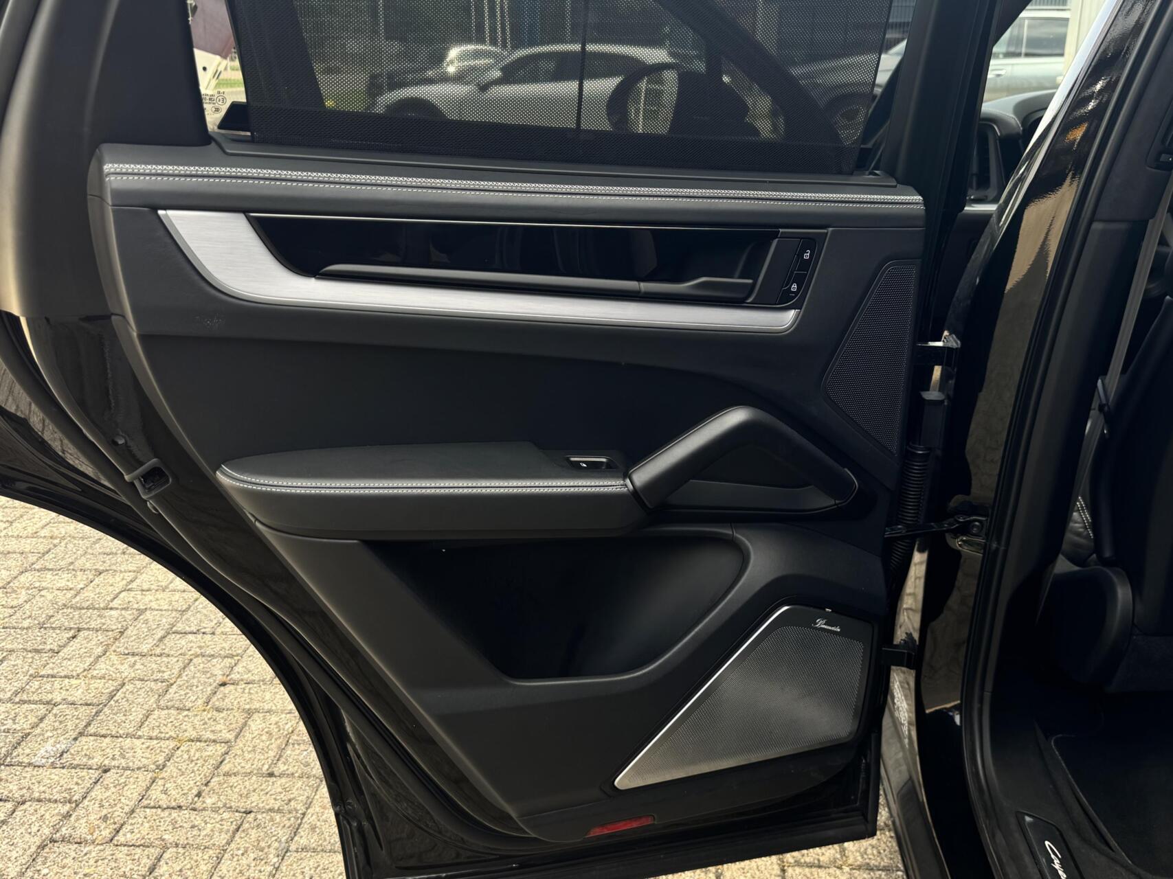 Foto van Porsche Cayenne Turbo E-hybrid