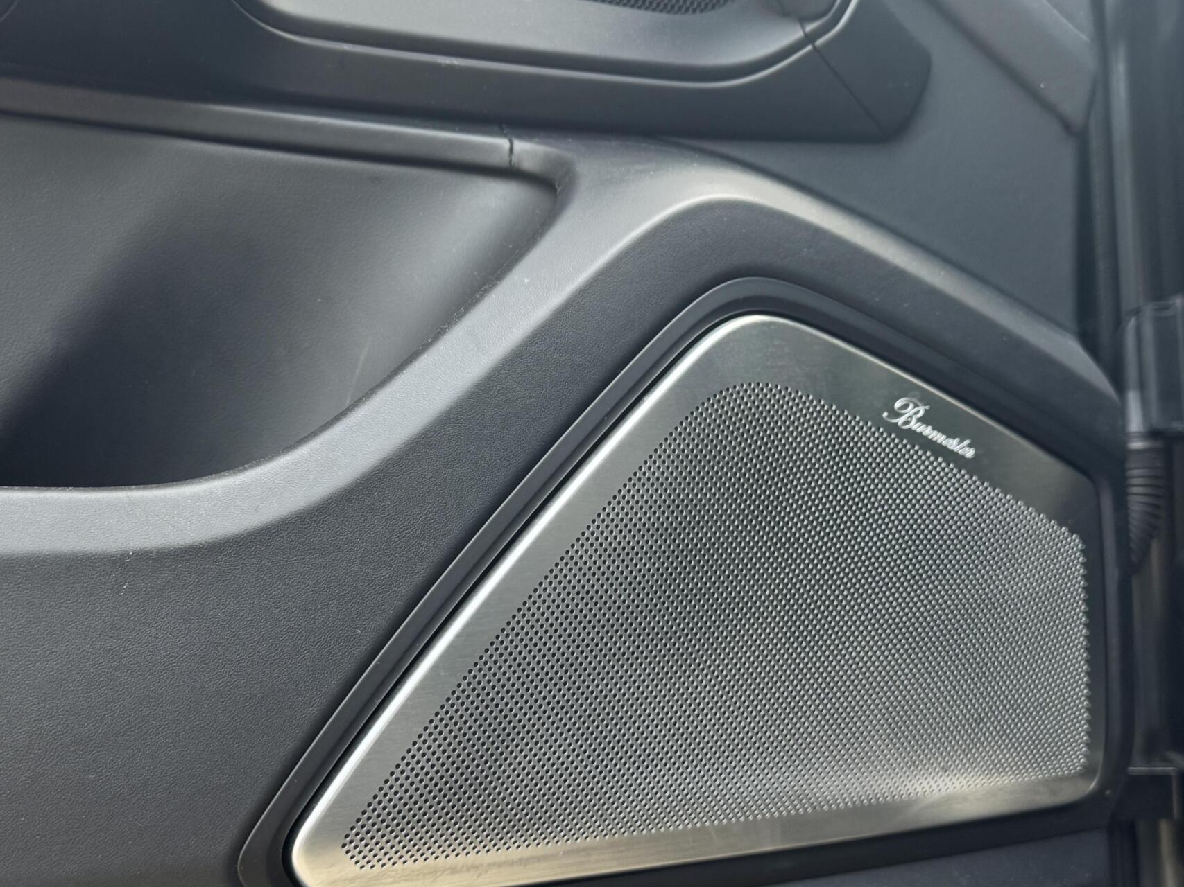 Foto van Porsche Cayenne Turbo E-hybrid