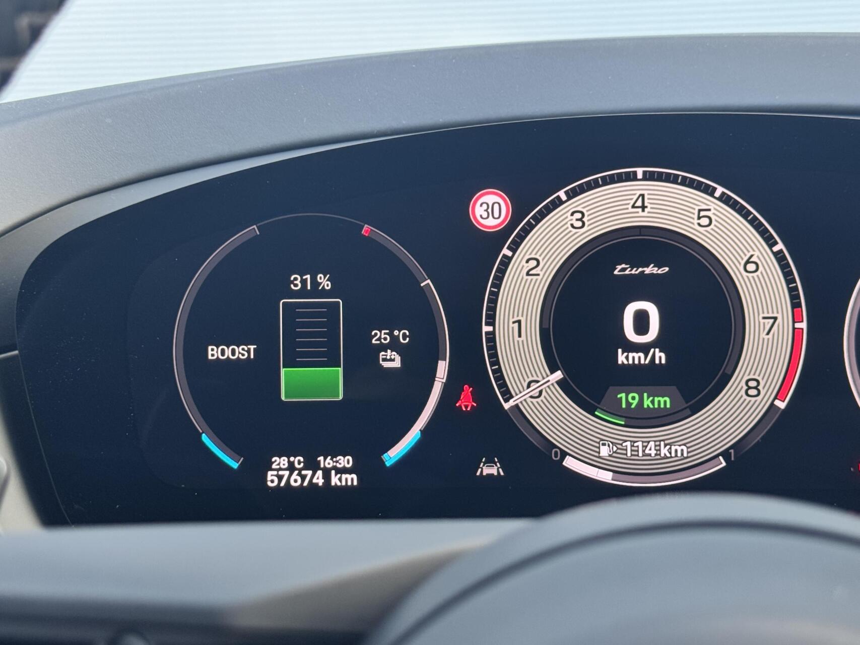 Foto van Porsche Cayenne Turbo E-hybrid