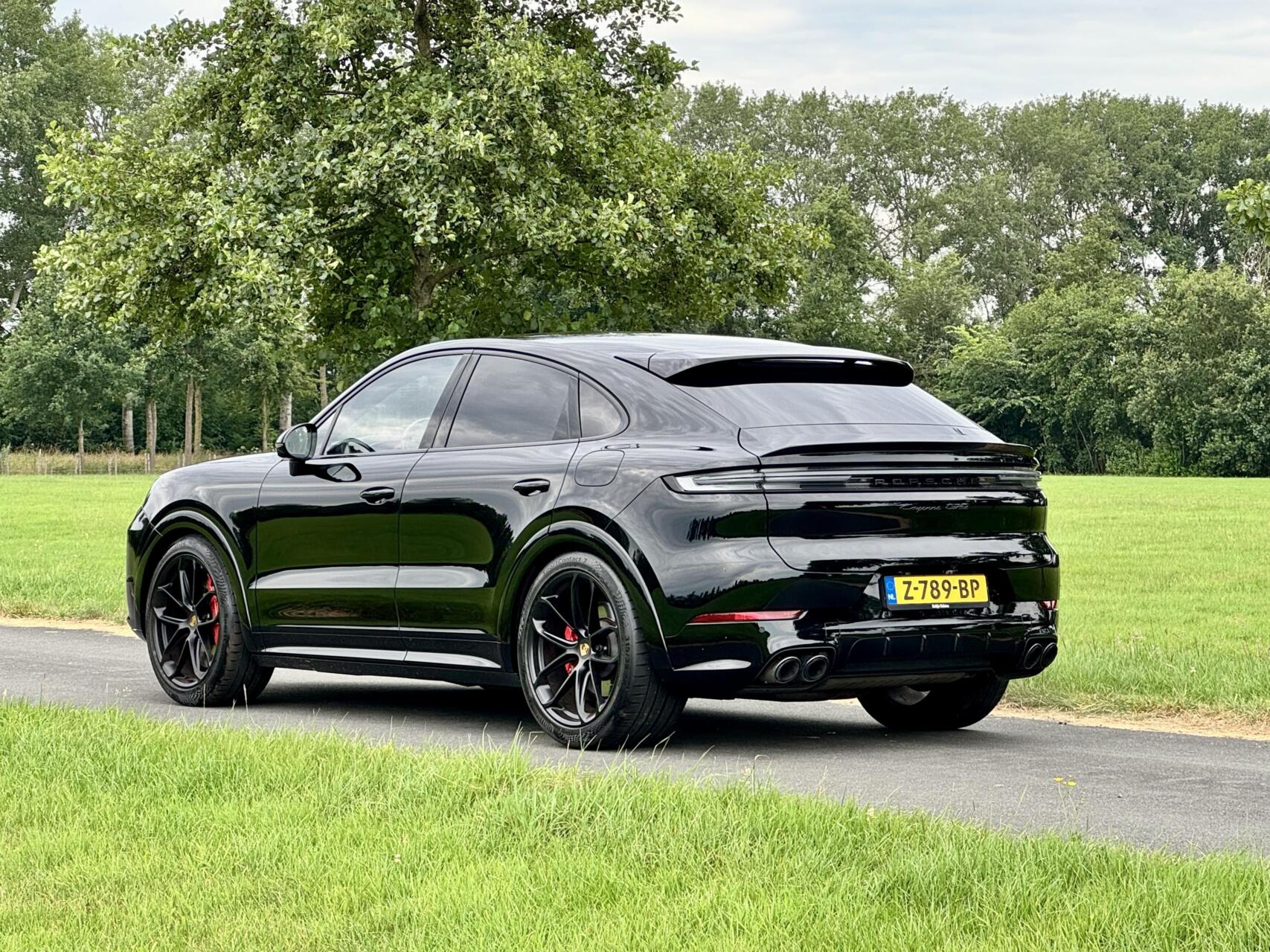 Foto van Porsche Cayenne Turbo E-hybrid