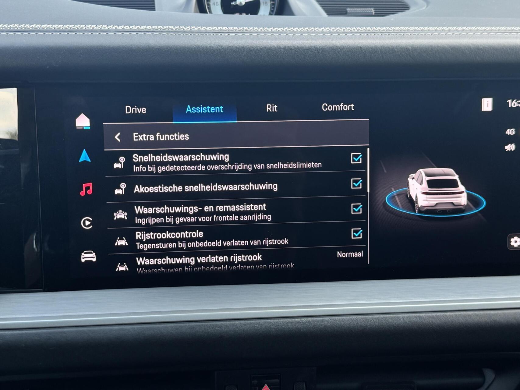 Foto van Porsche Cayenne Turbo E-hybrid