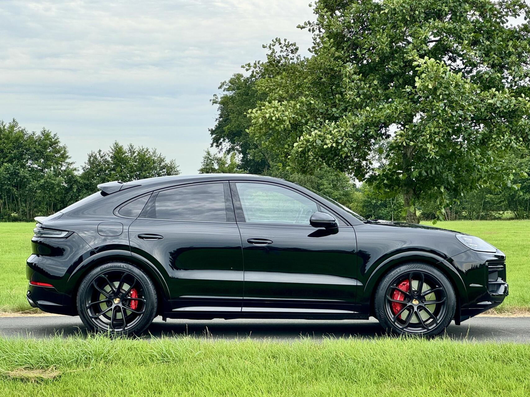 Foto van Porsche Cayenne Turbo E-hybrid