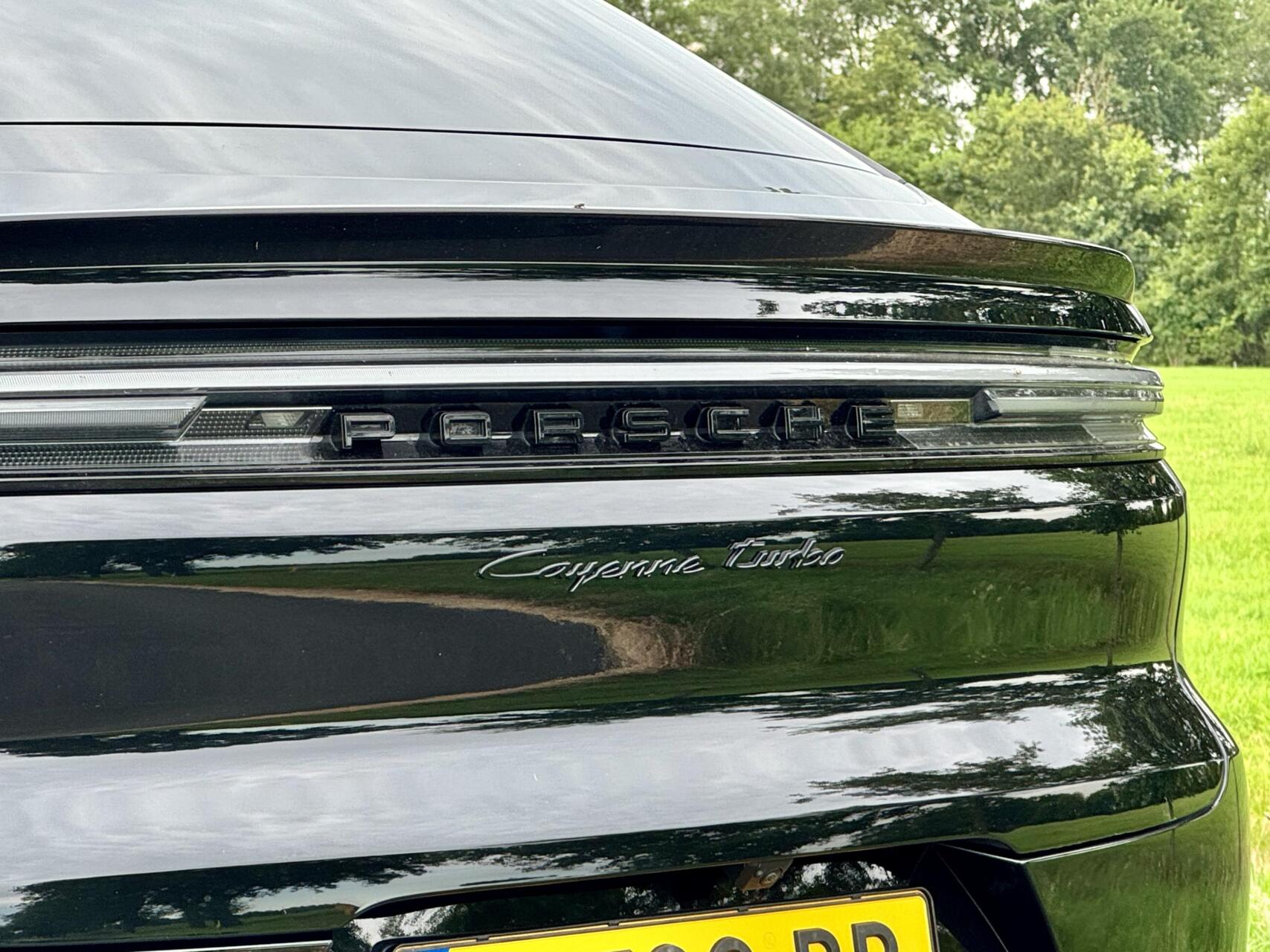 Foto van Porsche Cayenne Turbo E-hybrid