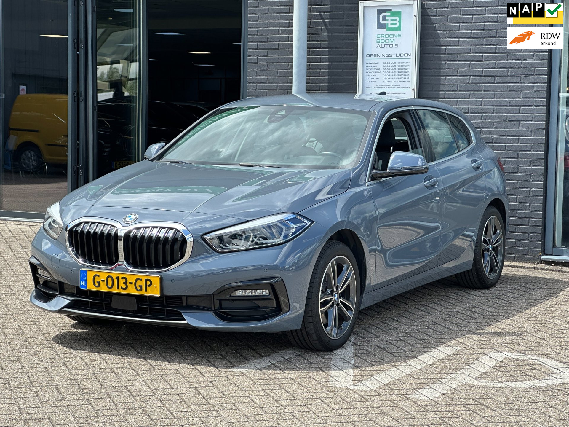 BMW 116d 116d Executive Edition/CARPLAY/NAVI/NL-AUTO NAP!! 2019 - voorkant