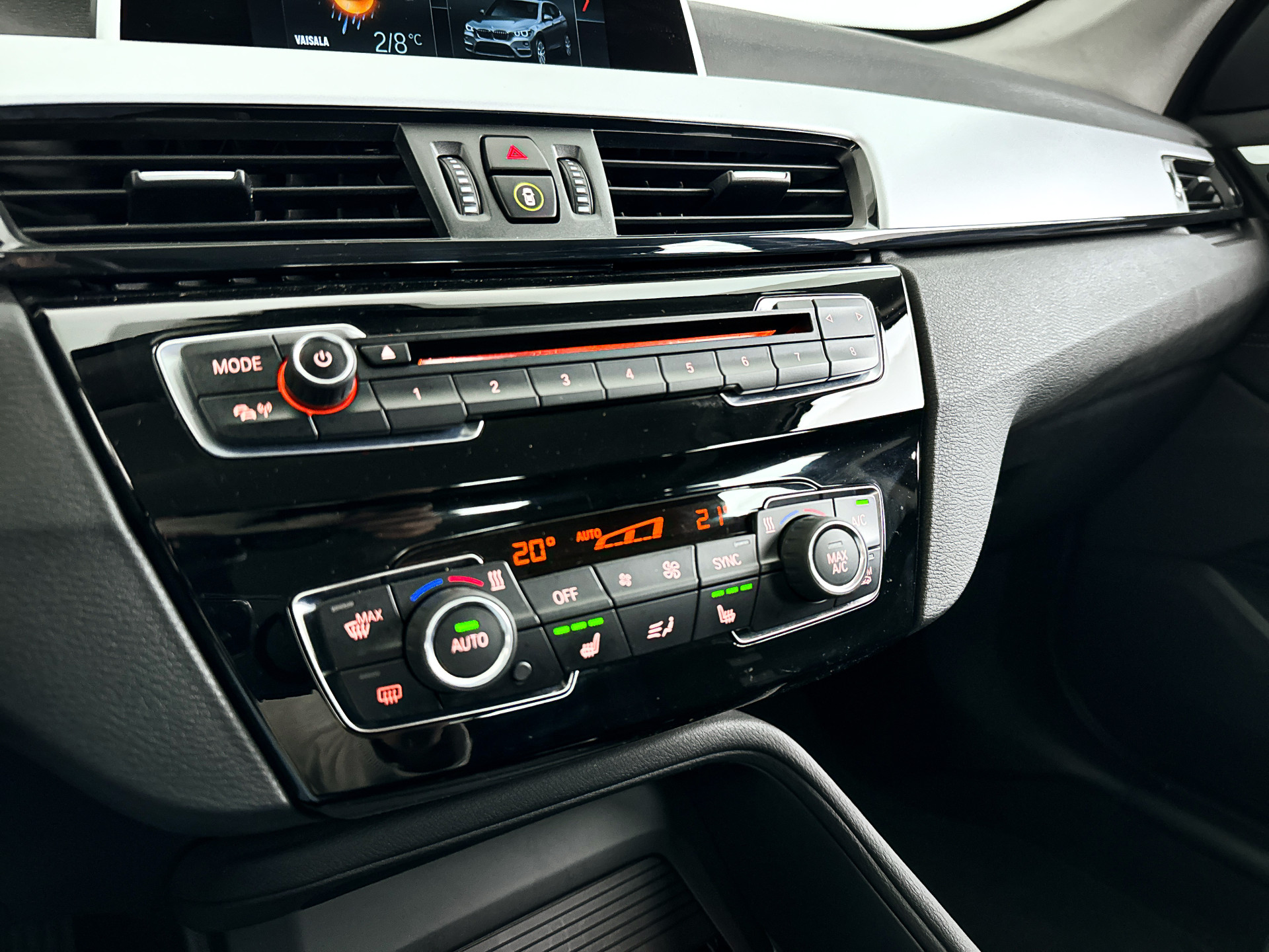 Foto van BMW X1 Sdrive18i