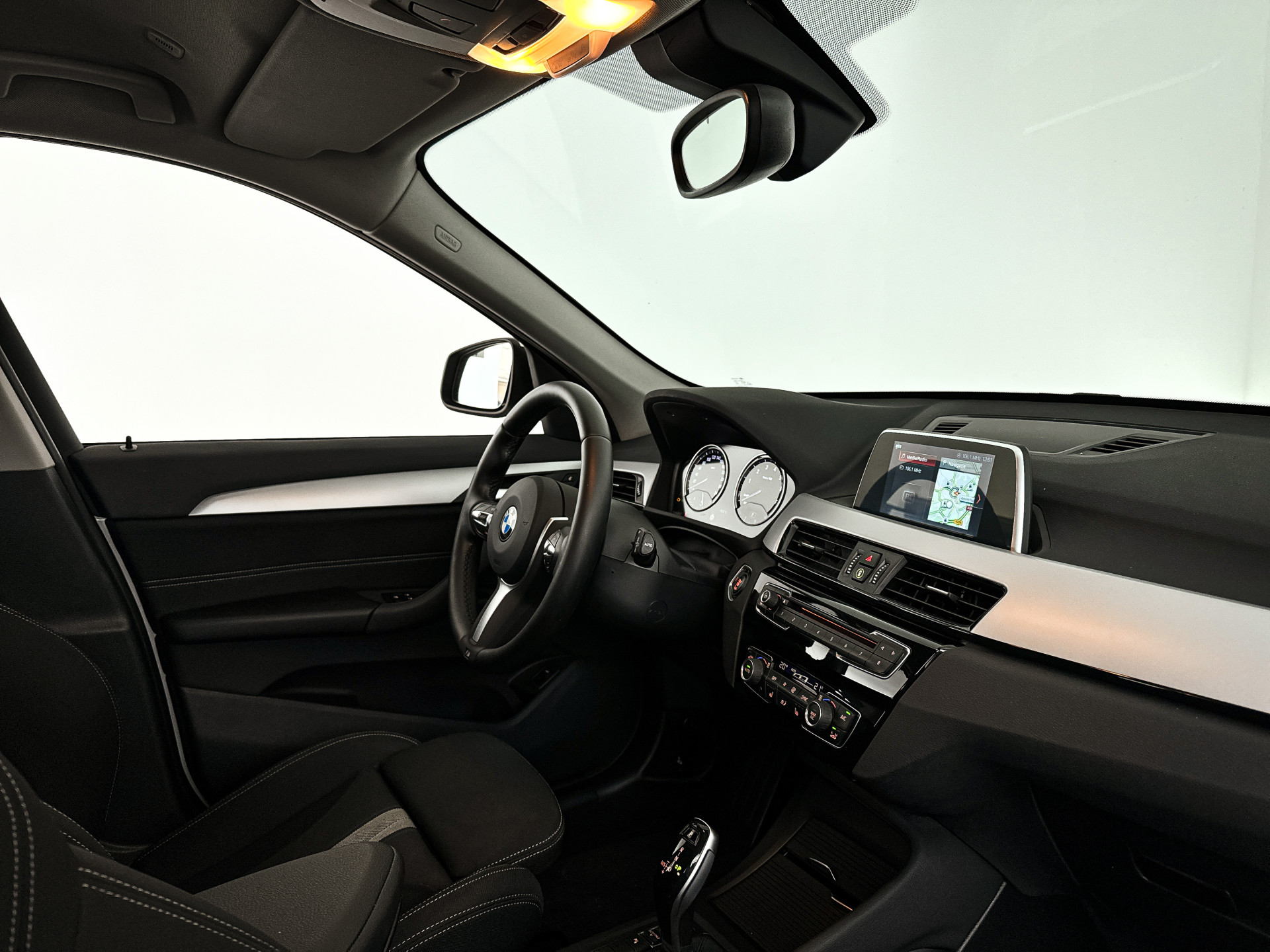 Foto van BMW X1 Sdrive18i