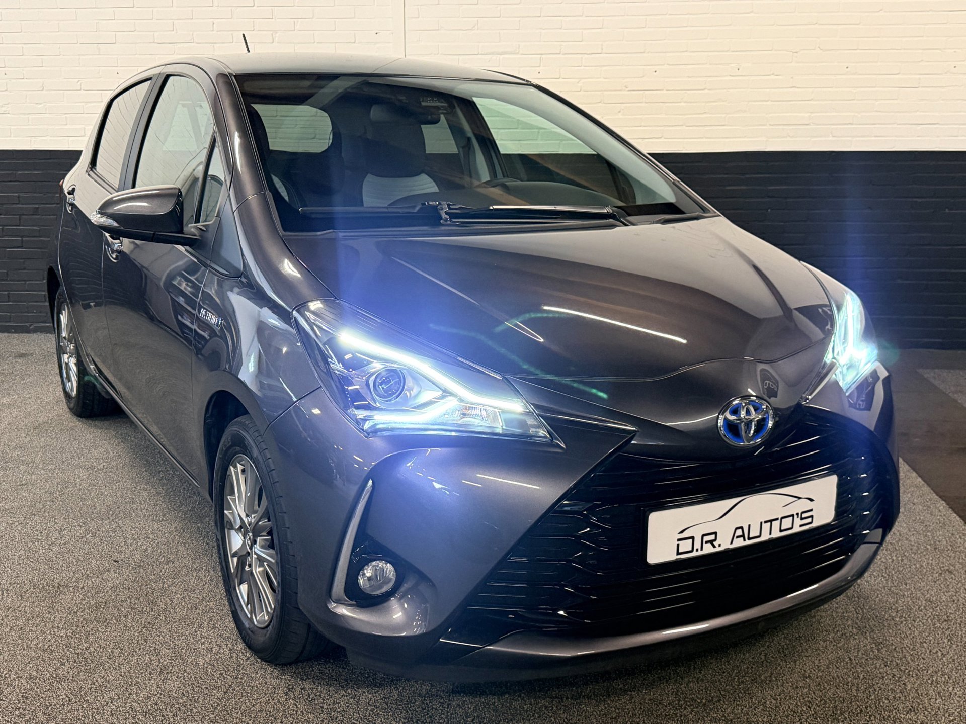 Foto van Toyota Toyota Yaris Hybrid