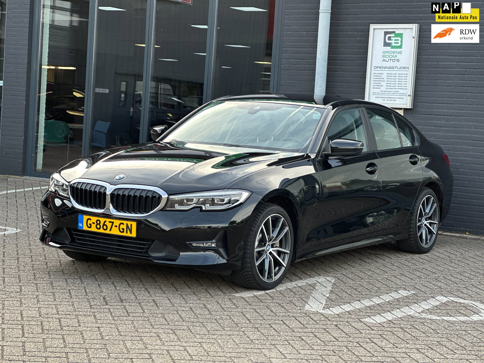 BMW 330e 330e High Executive/LED/NAVI/CARPLAY/NL-AUTO NAP!! 2019 - voorkant
