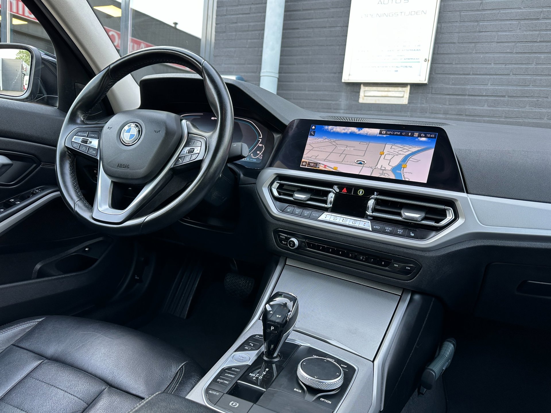 Foto van BMW 330e
