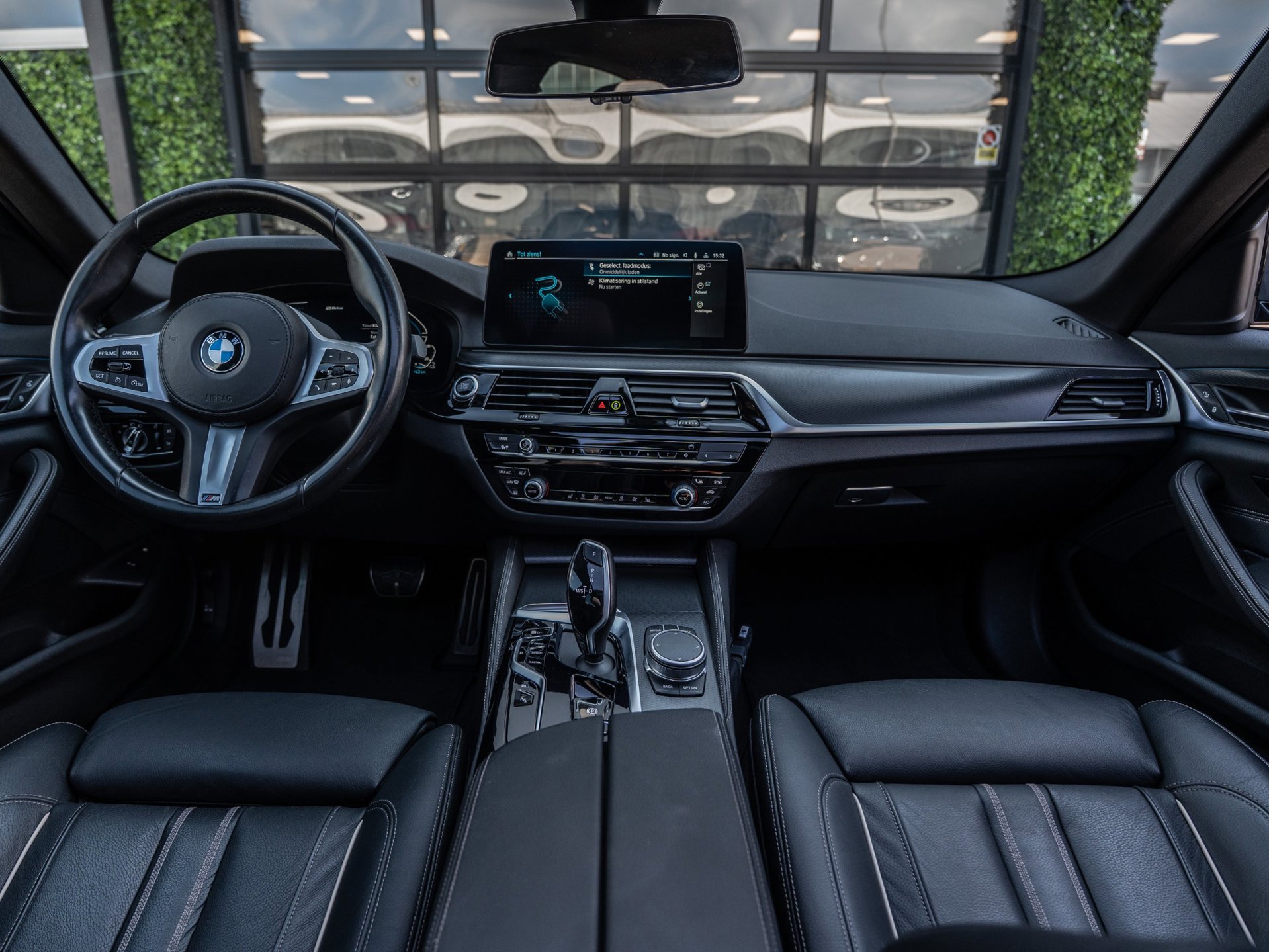 Foto van BMW 545e xDrive