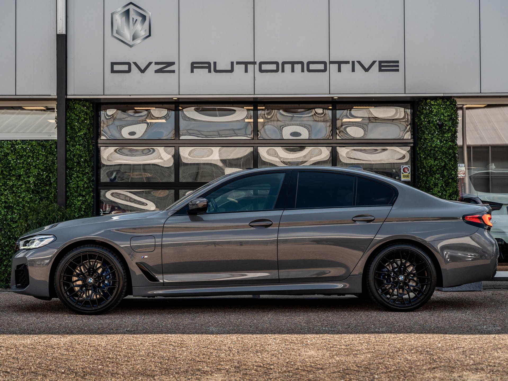 Foto van BMW 545e xDrive