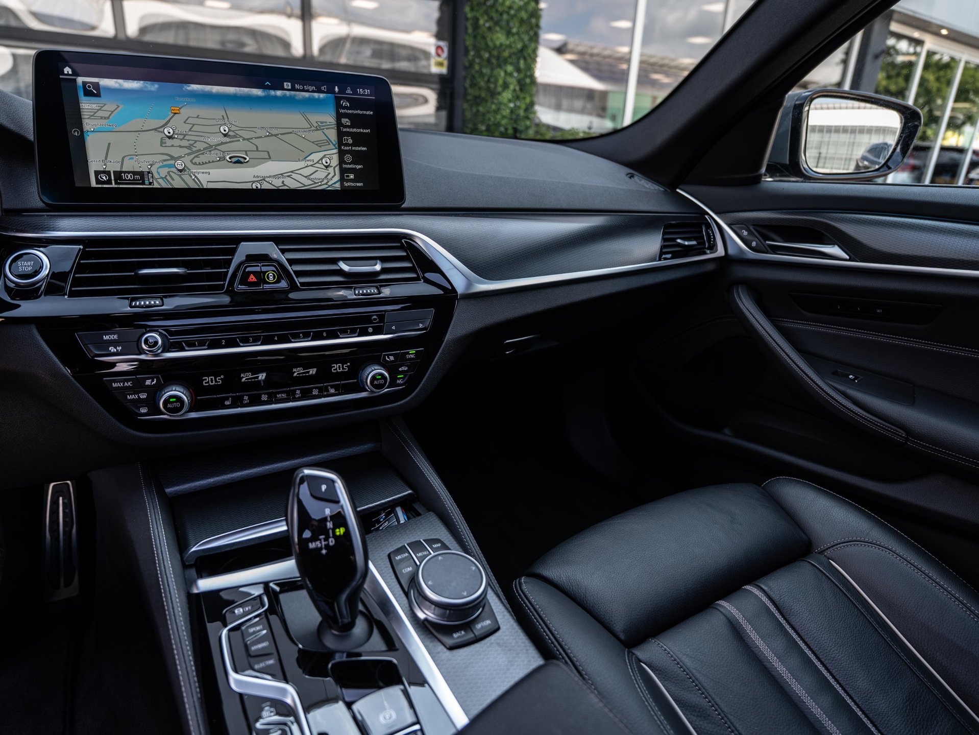 Foto van BMW 545e xDrive