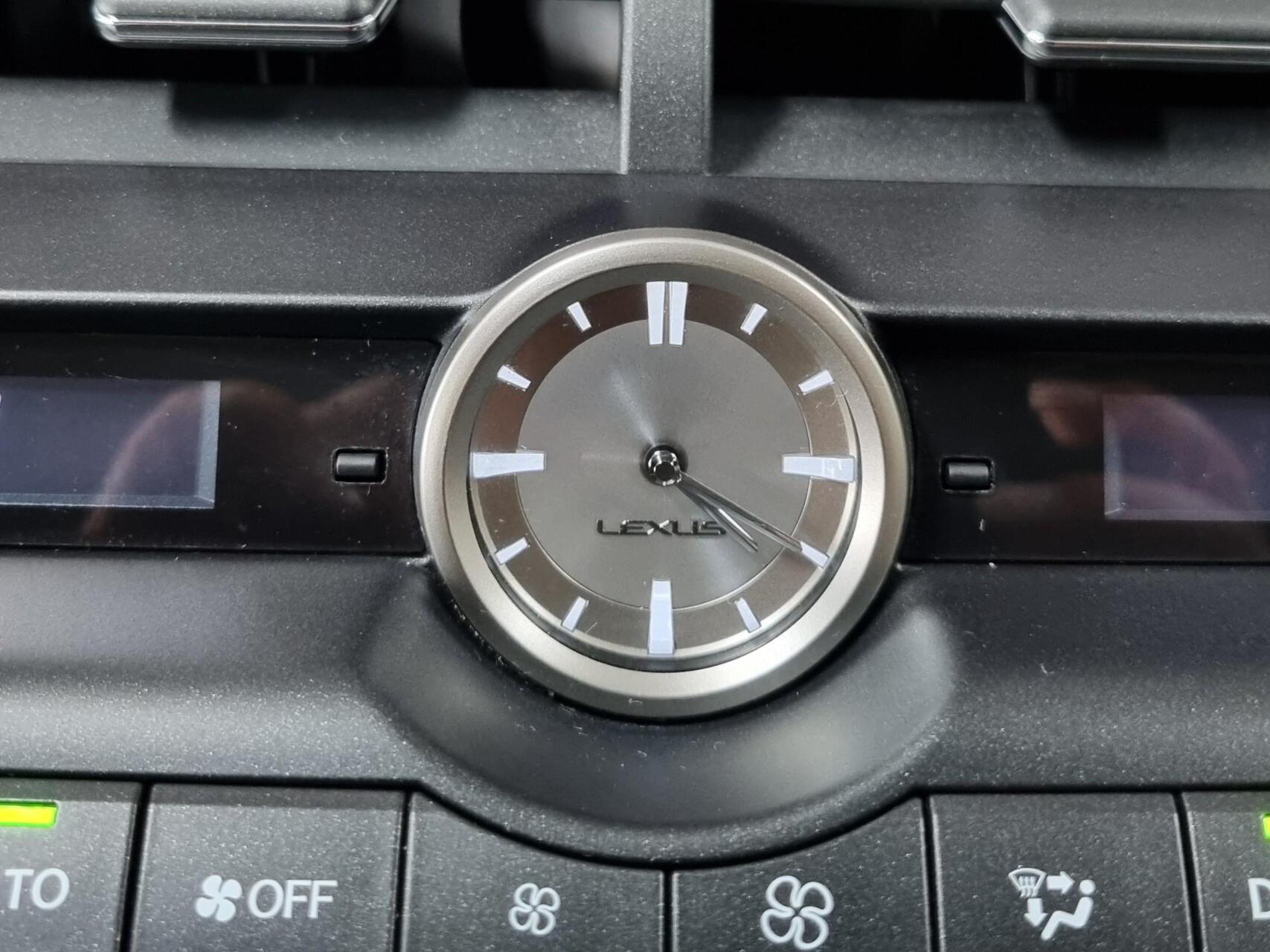 Foto van Lexus Lexus Nx300h
