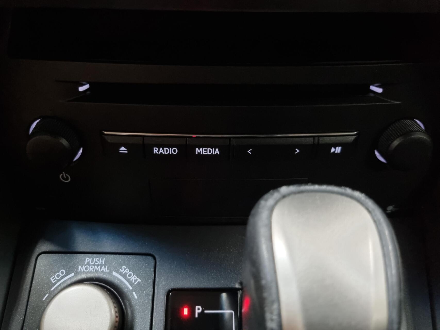 Foto van Lexus Lexus Nx300h