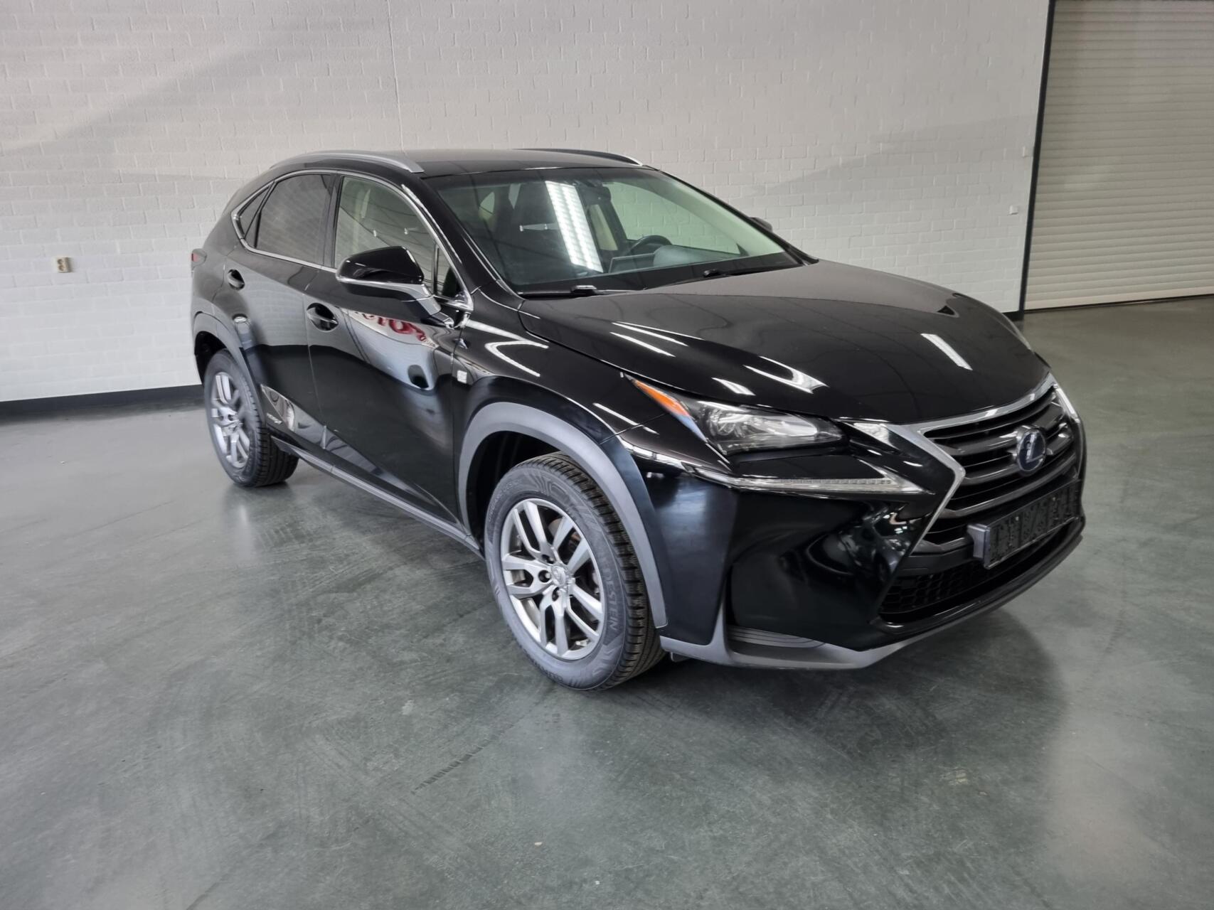 Foto van Lexus Lexus Nx300h