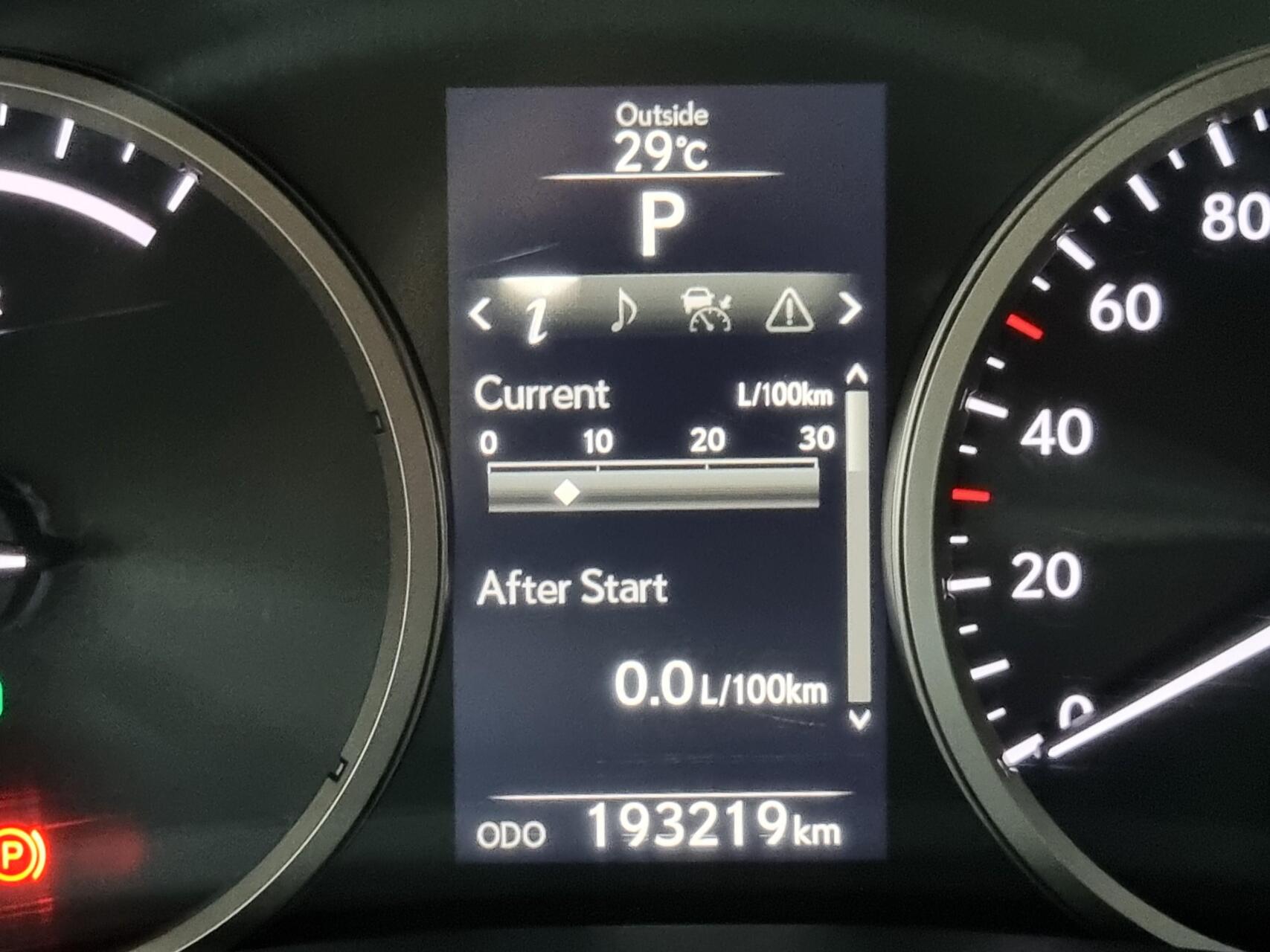 Foto van Lexus Lexus Nx300h