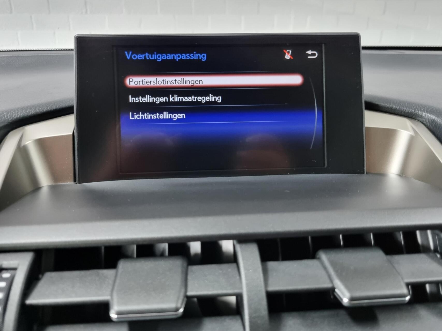 Foto van Lexus Lexus Nx300h