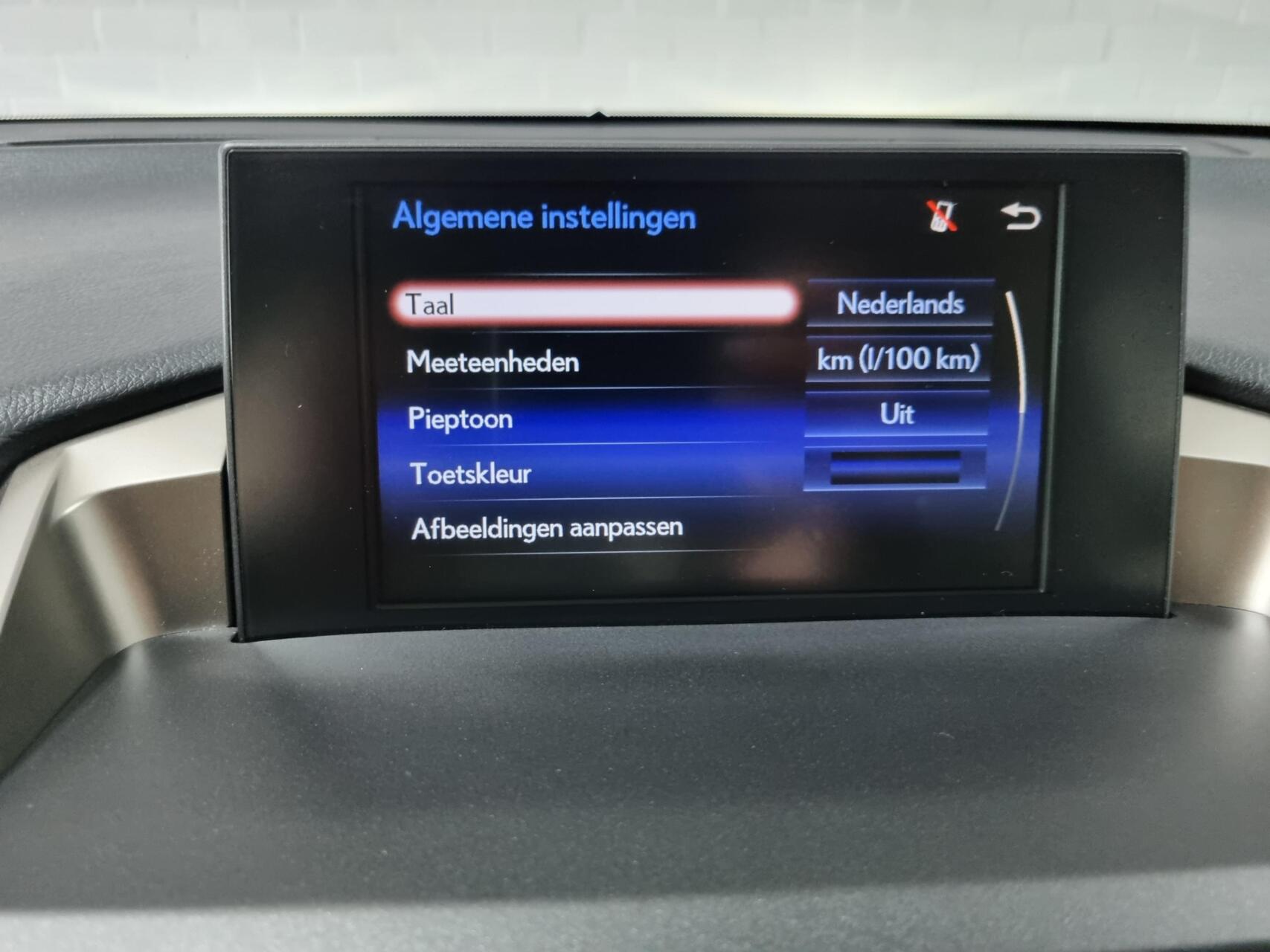 Foto van Lexus Lexus Nx300h