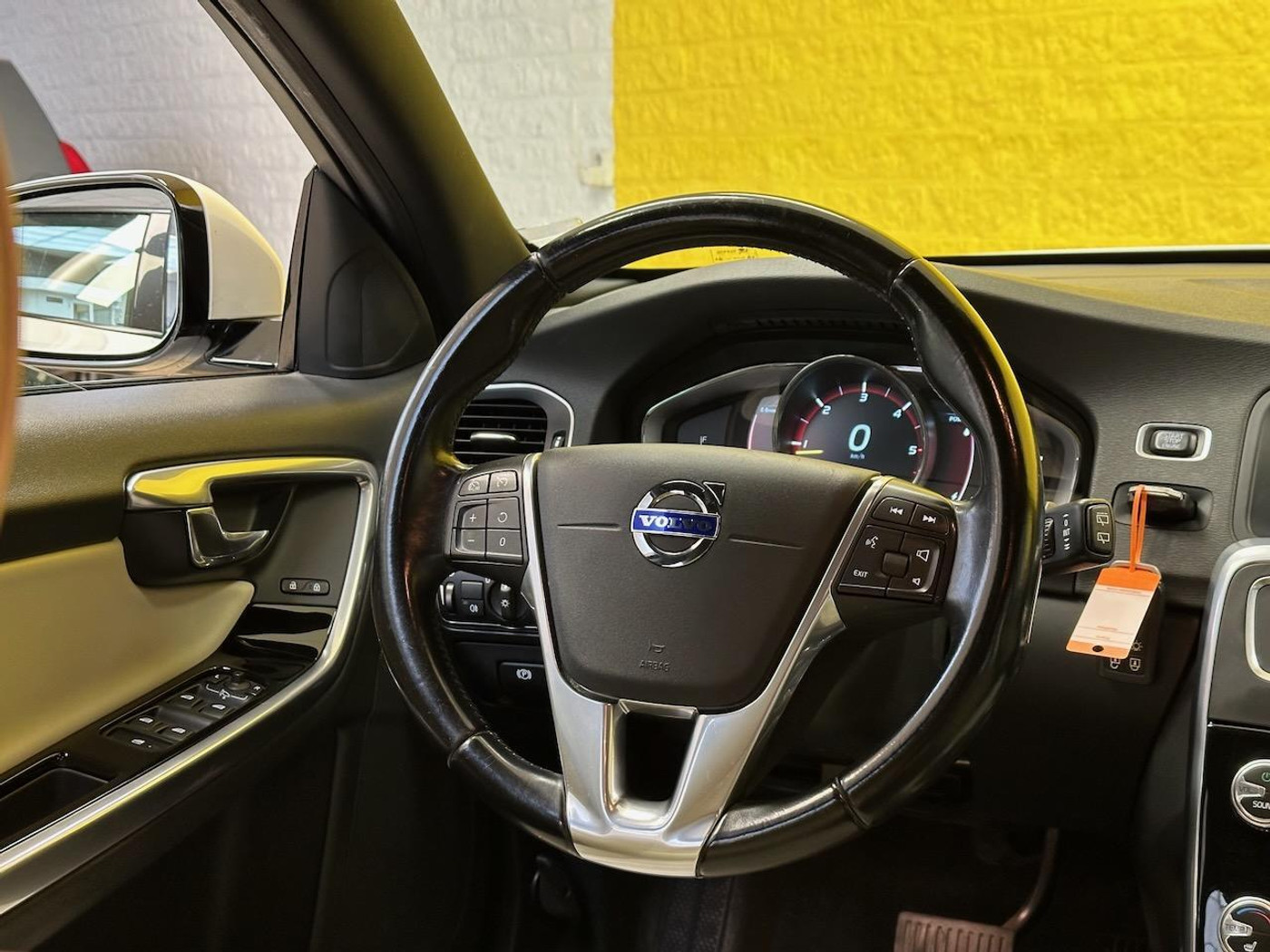 Foto van Volvo V60 Twin Engine