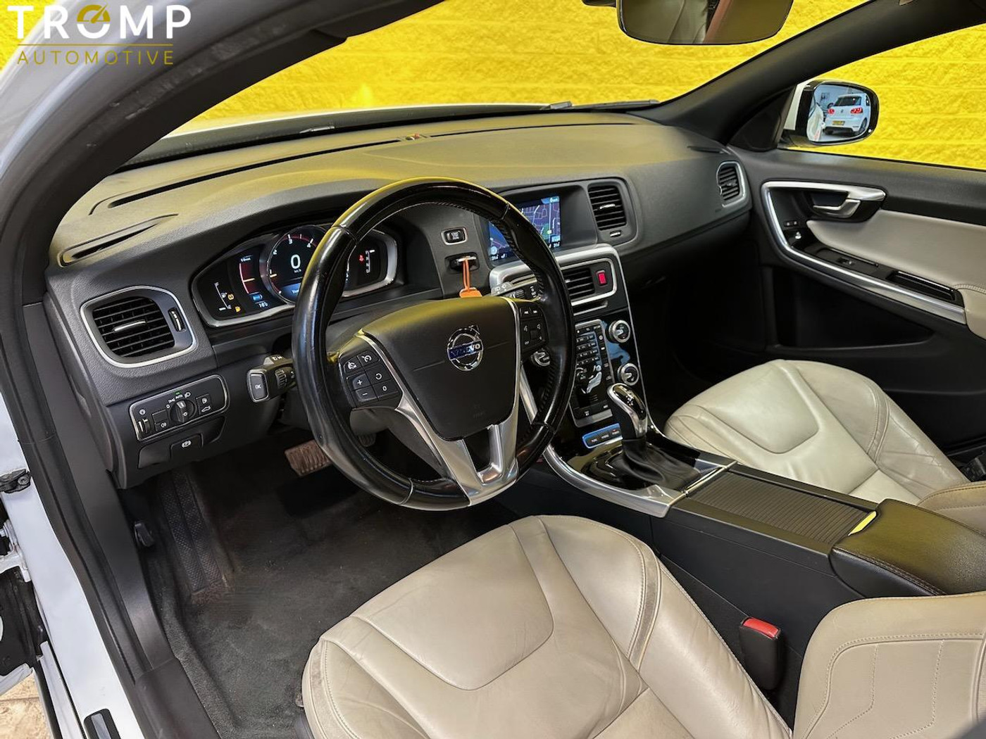 Foto van Volvo V60 Twin Engine