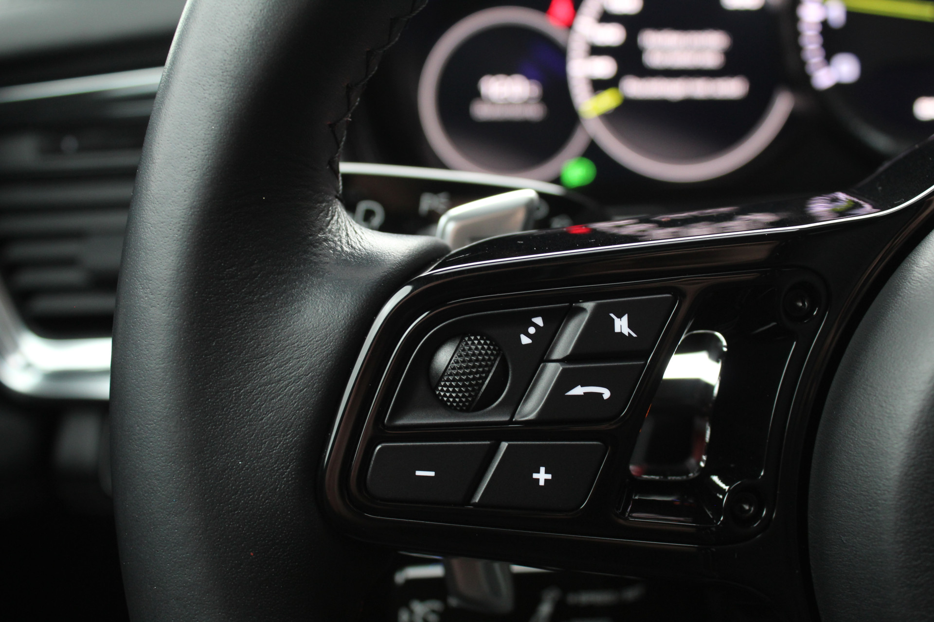 Foto van Porsche Panamera Turbo S E-hybrid
