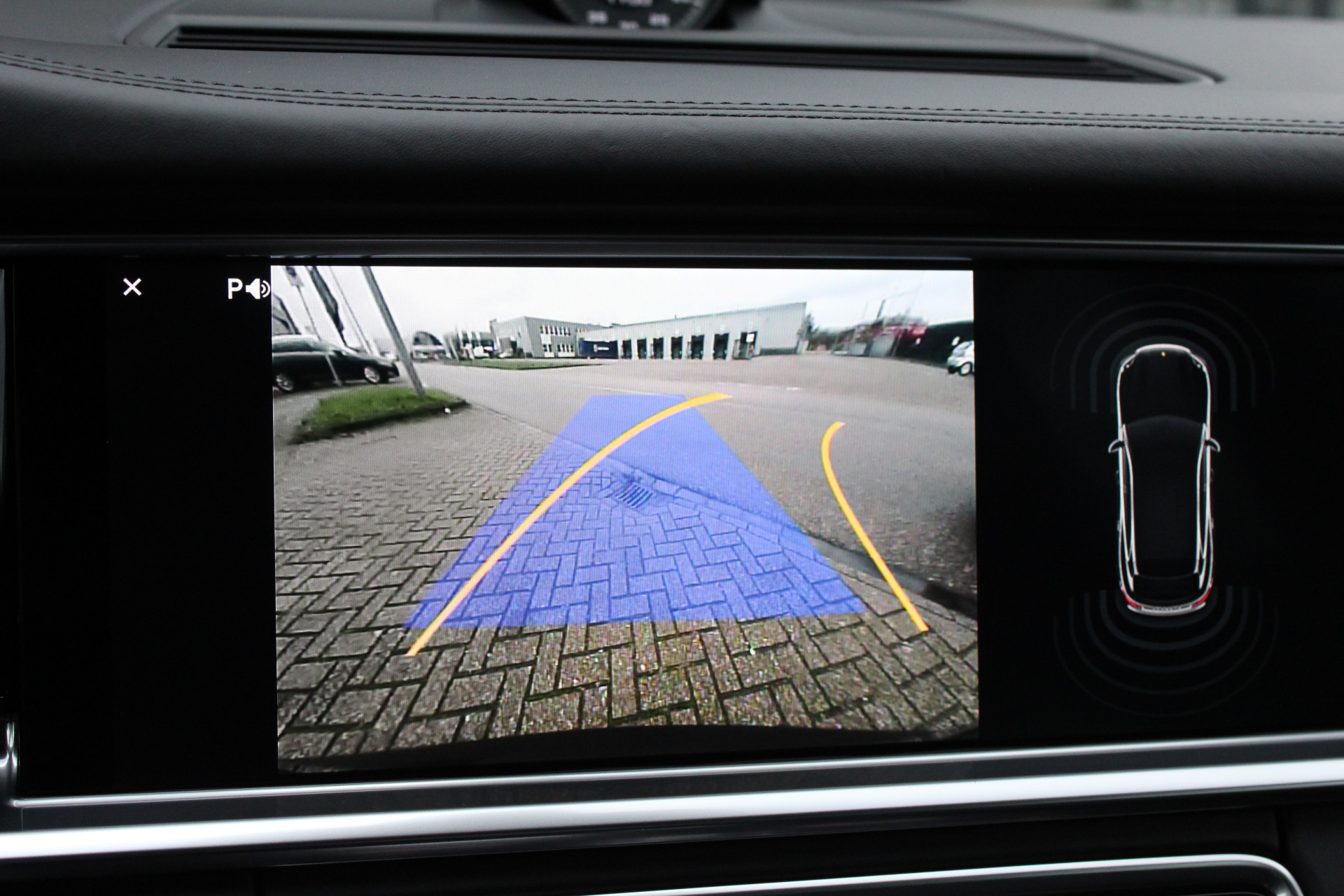 Foto van Porsche Panamera Turbo S E-hybrid