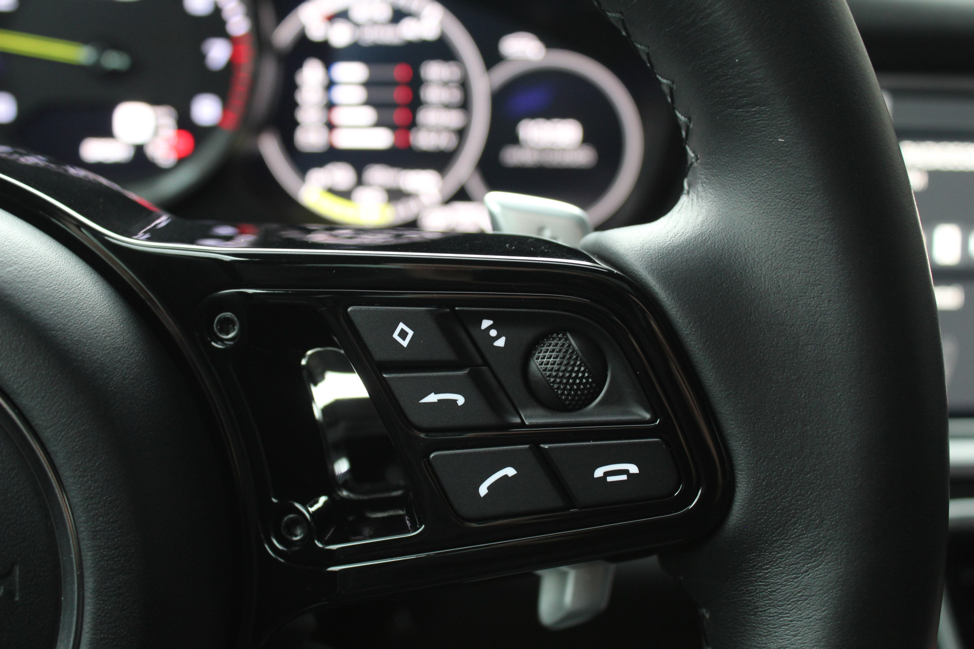 Foto van Porsche Panamera Turbo S E-hybrid