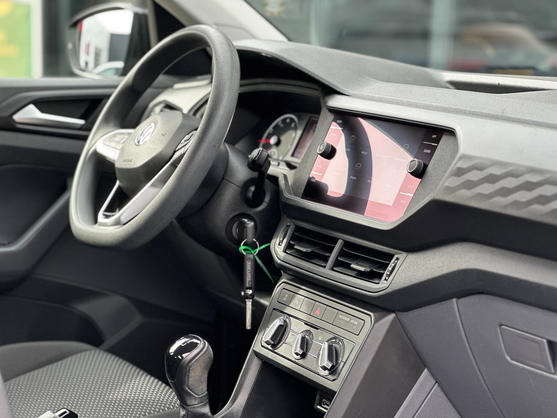 Foto van Volkswagen T-cross