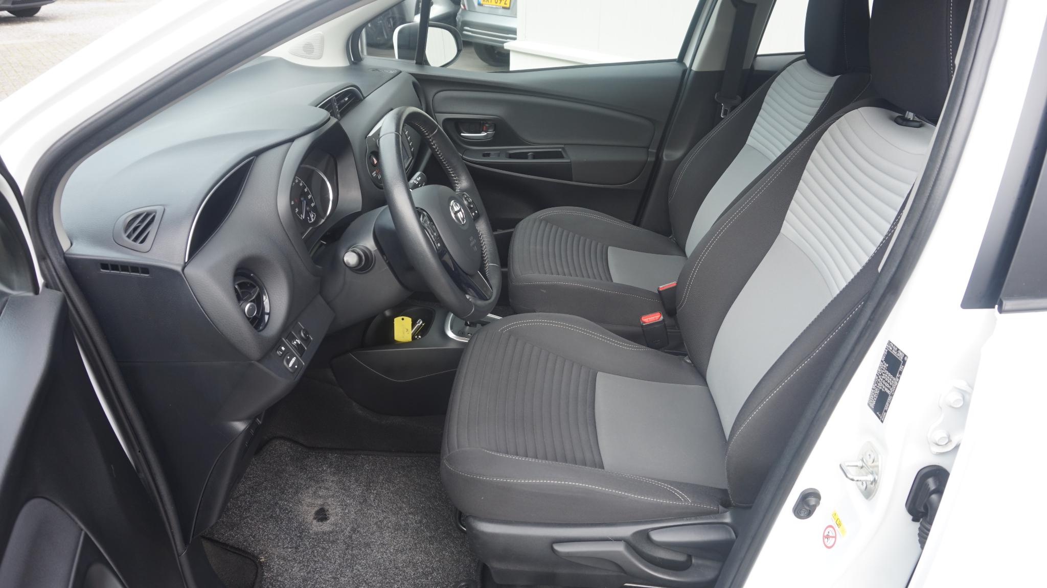 Foto van Toyota Toyota Yaris Hybrid
