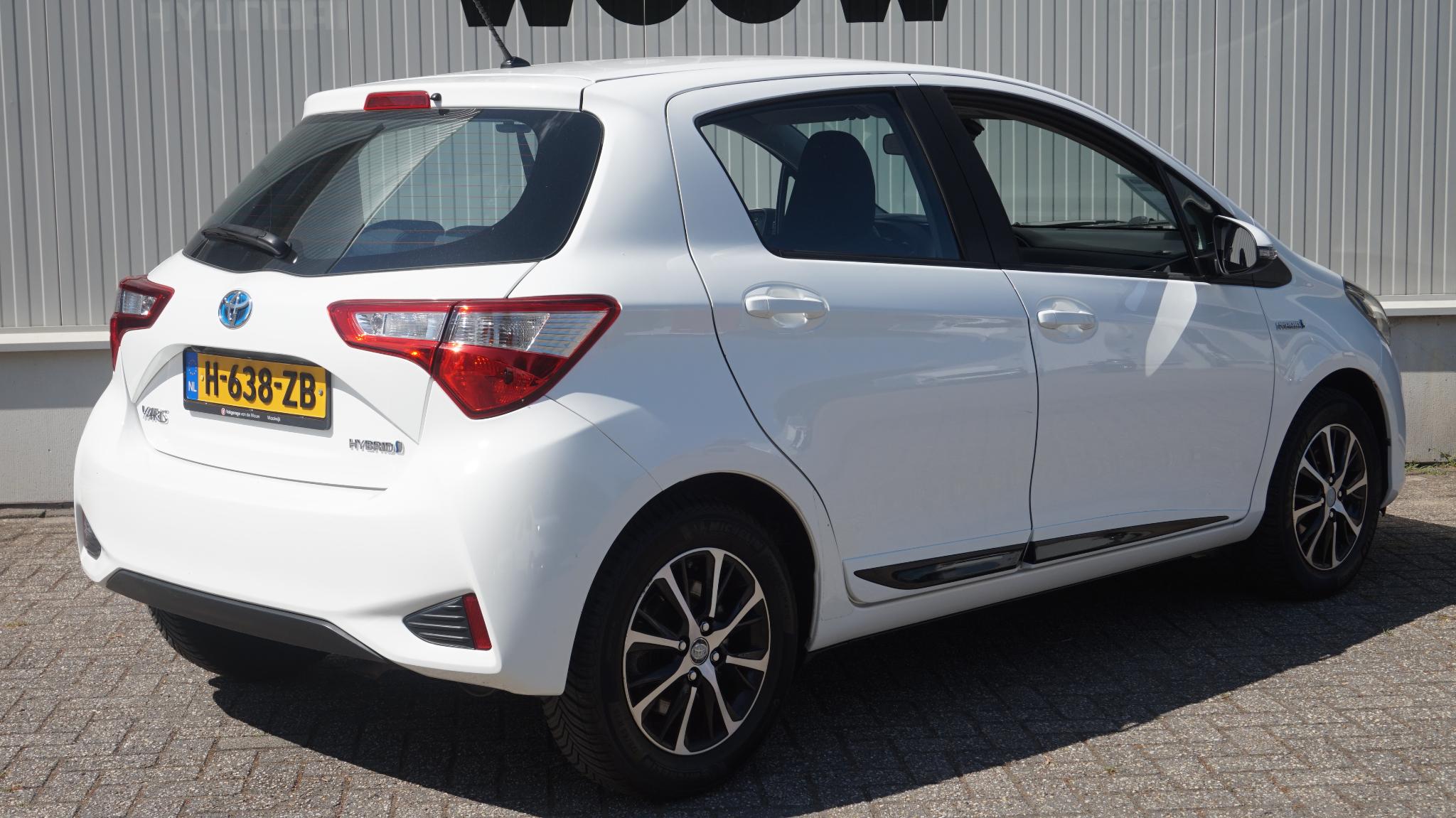 Foto van Toyota Toyota Yaris Hybrid