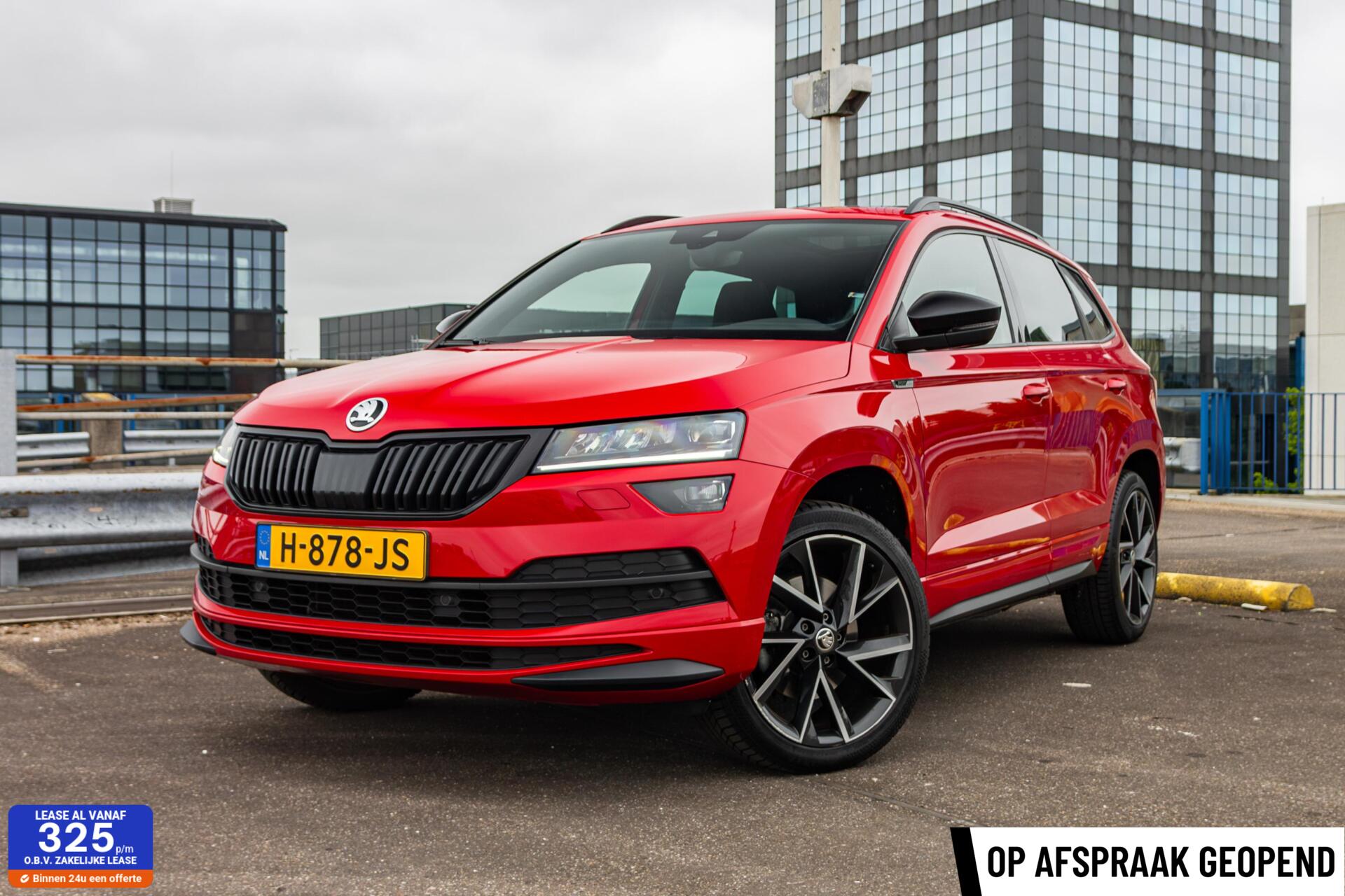 Skoda Karoq 1.5 TSI  Sportline Bus - Panoramadak - Canton - 2020 - voorkant