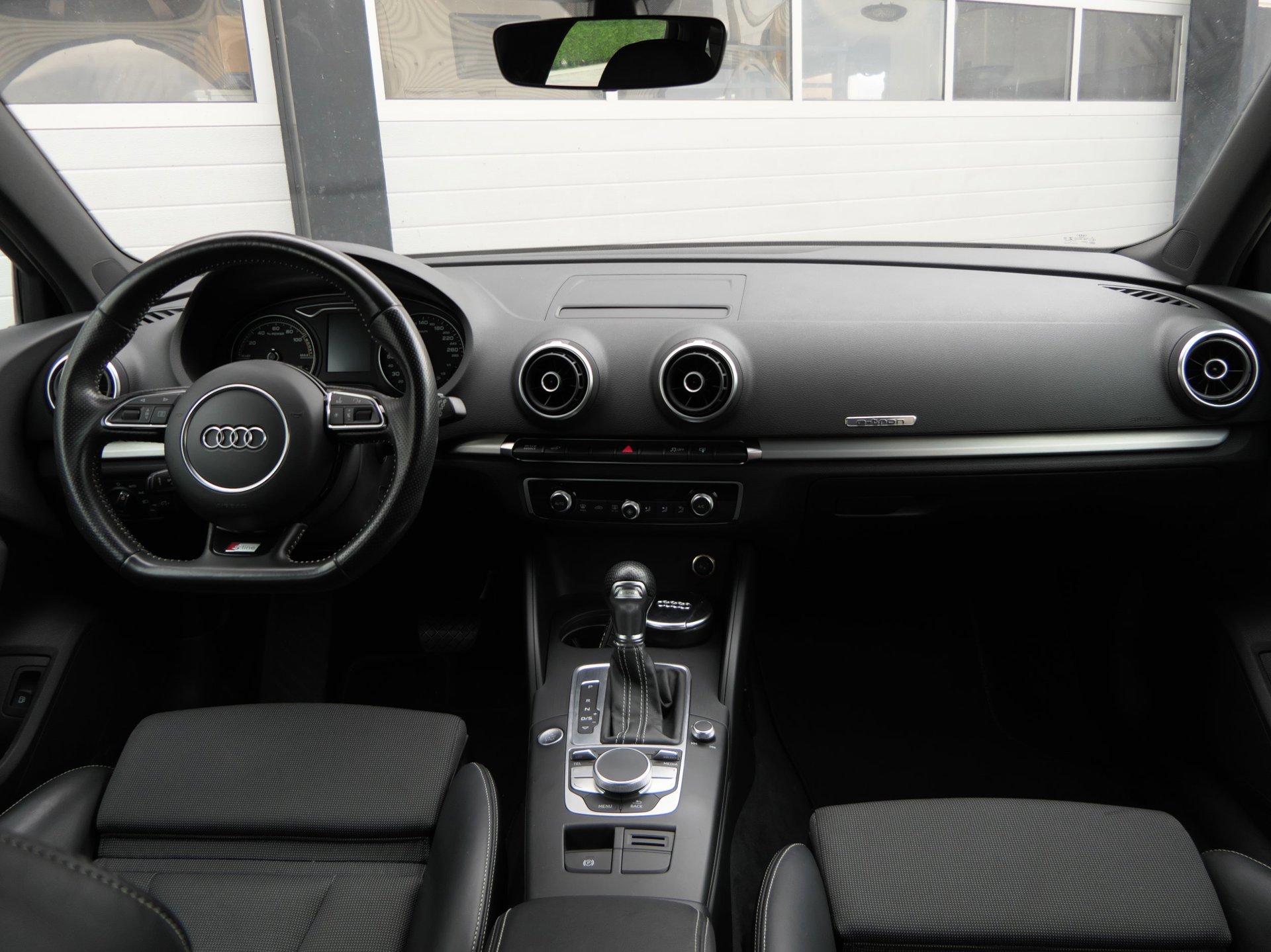 Foto van Audi A3 Sportback E-tron