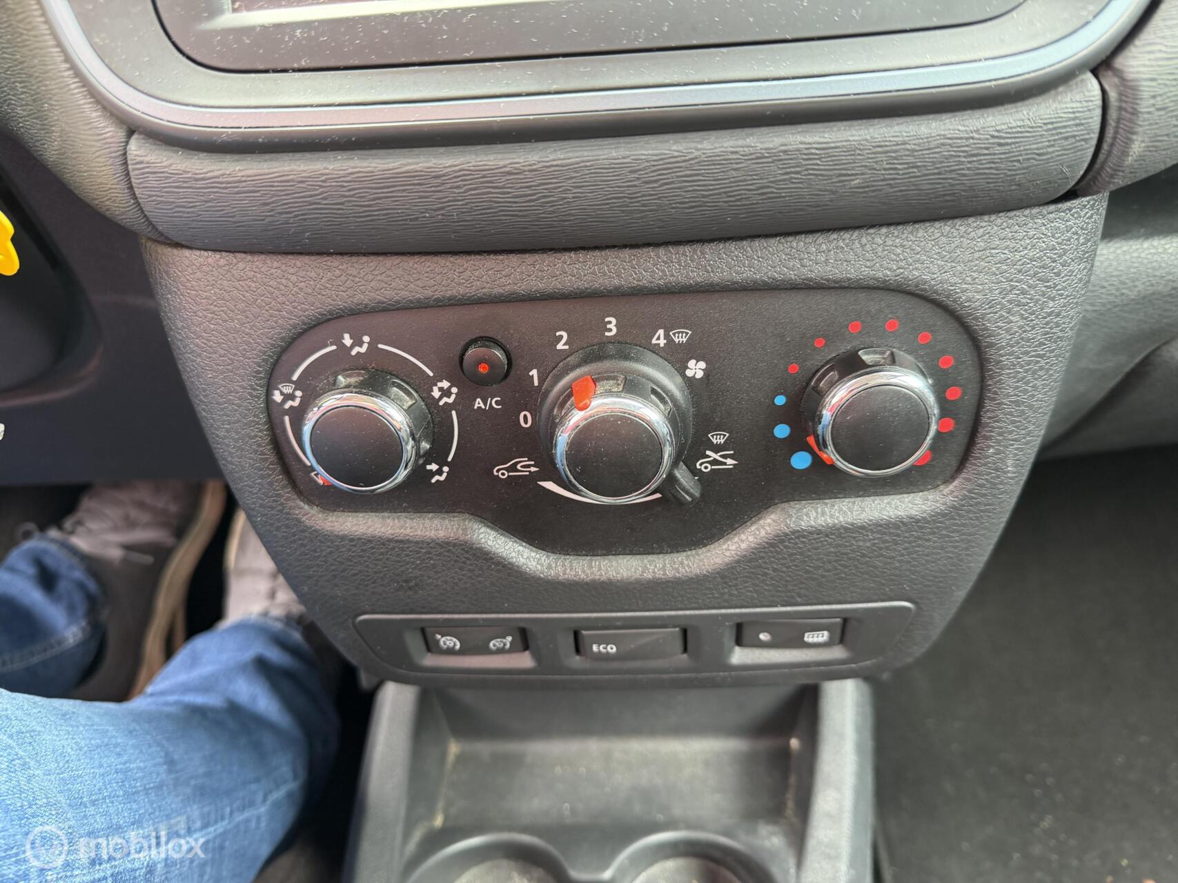 Foto van Dacia Lodgy