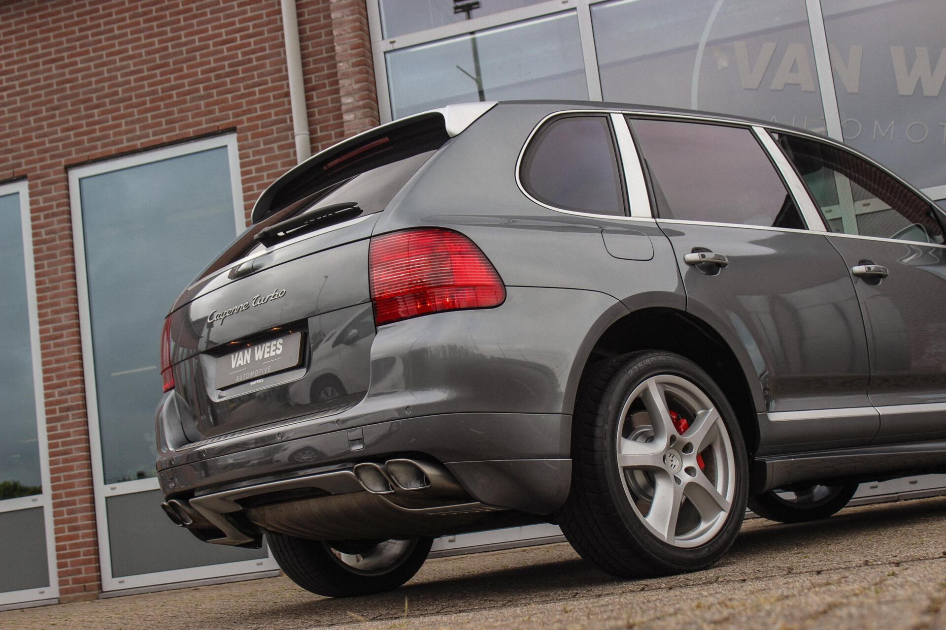 Foto van Porsche Cayenne Turbo