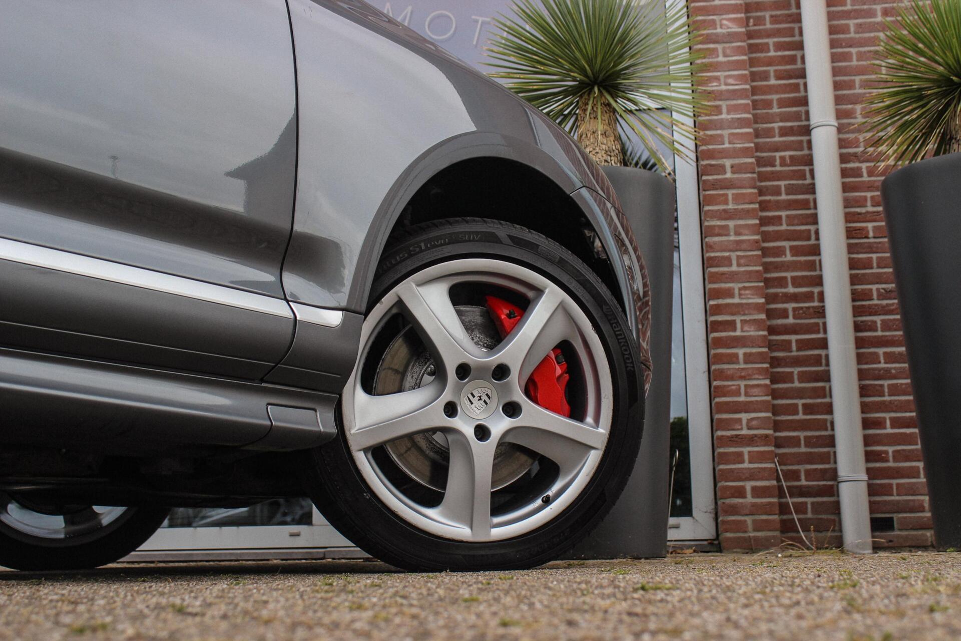 Foto van Porsche Cayenne Turbo